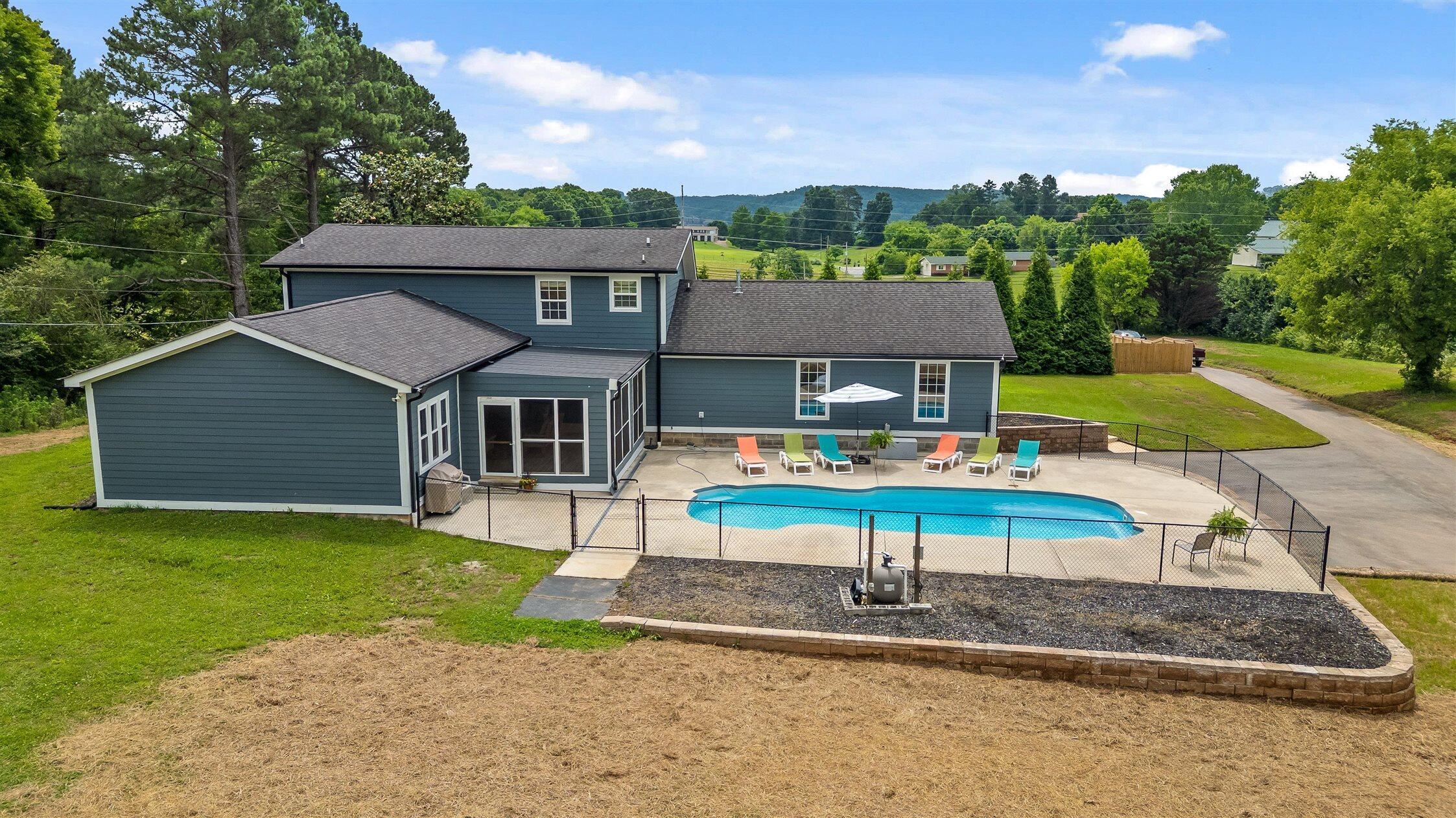 9853 Hixson Pike