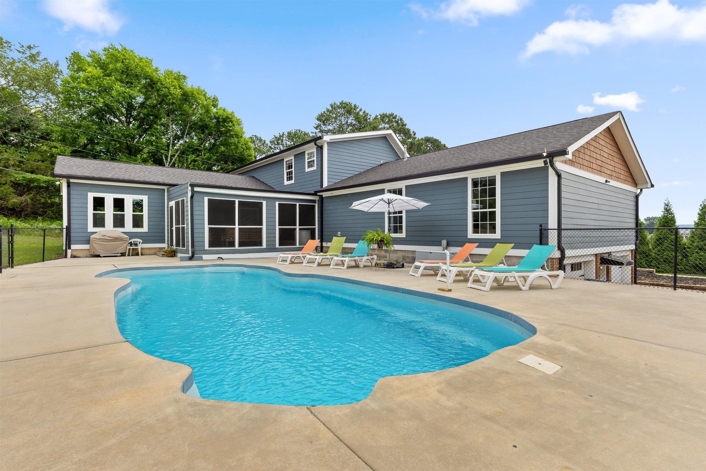 9853 Hixson Pike
