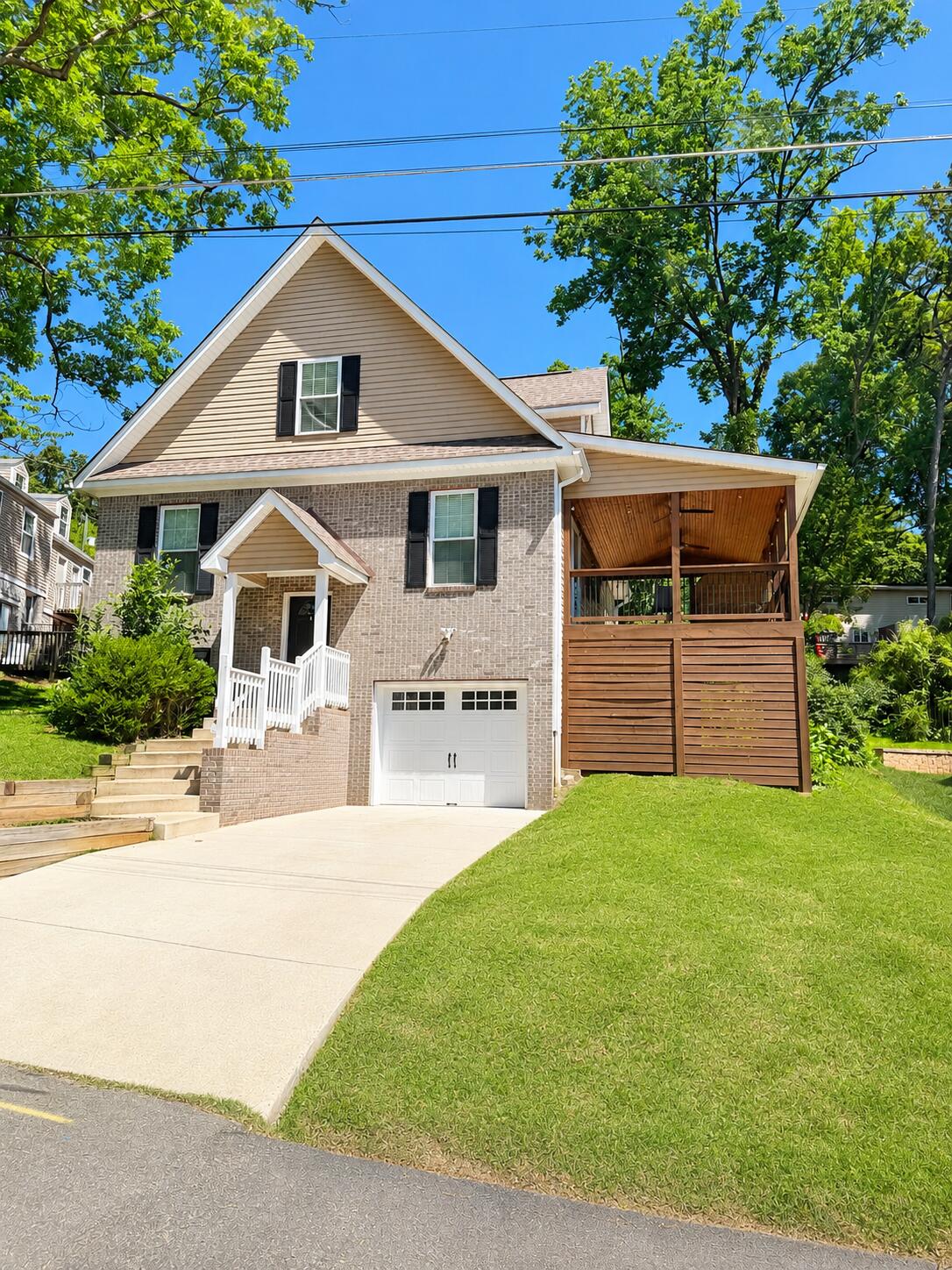 323 Pine Ridge Road