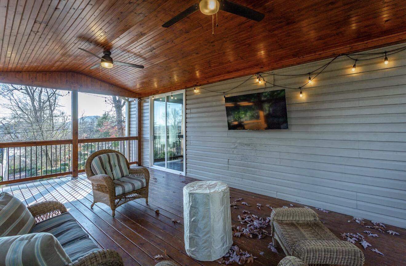 323 Pine Ridge Road