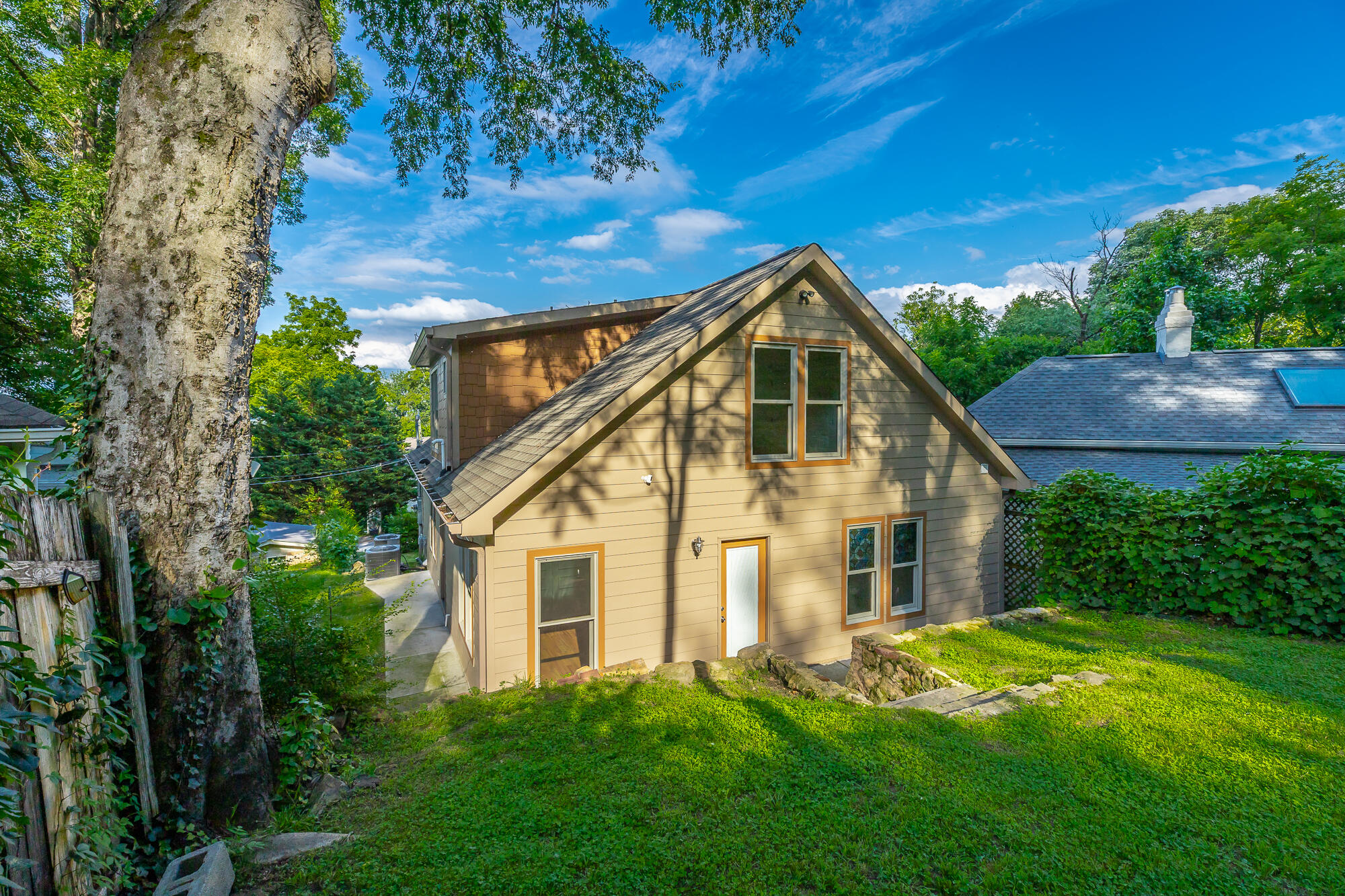 106 Everett Street