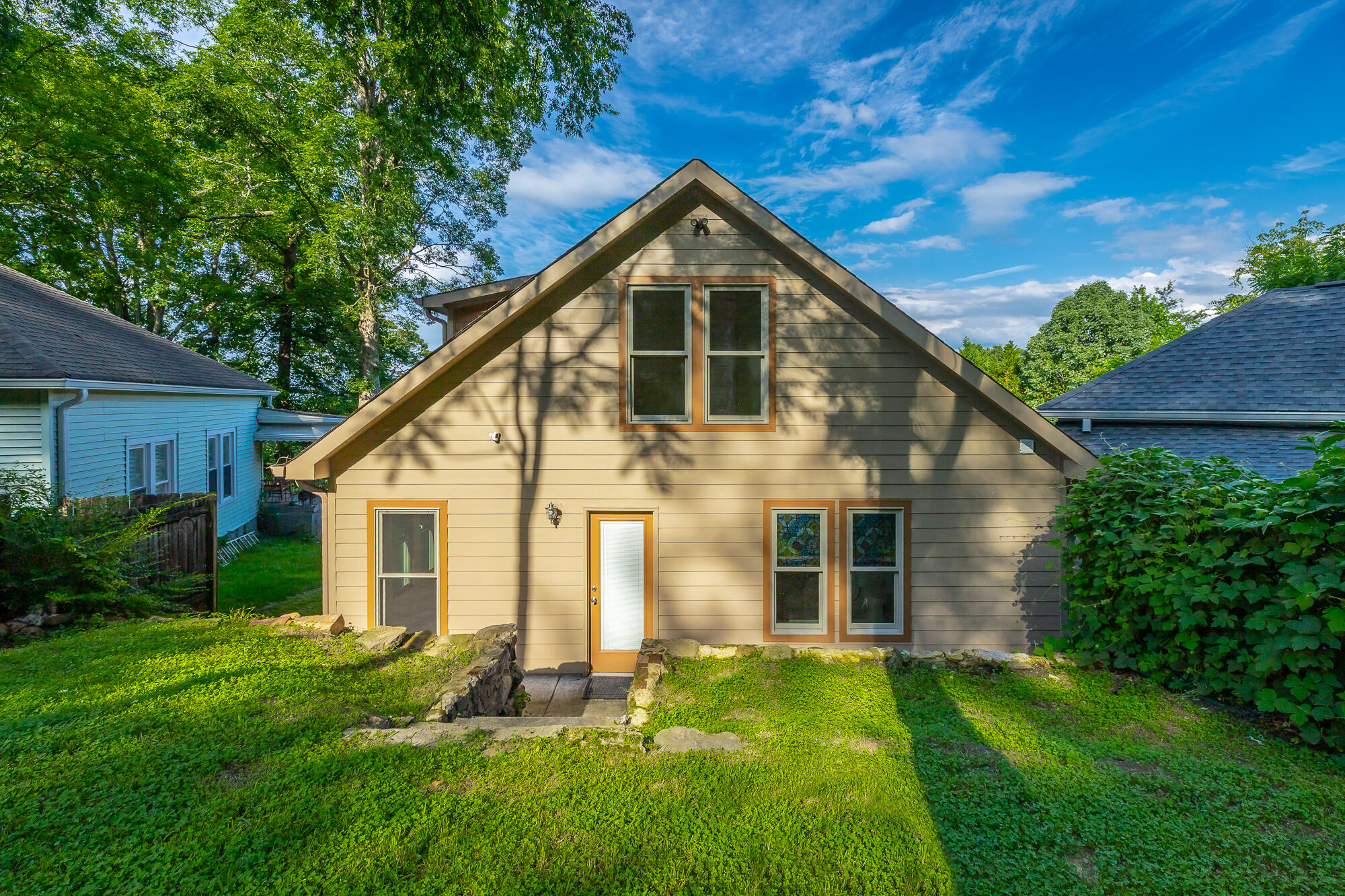 106 Everett Street