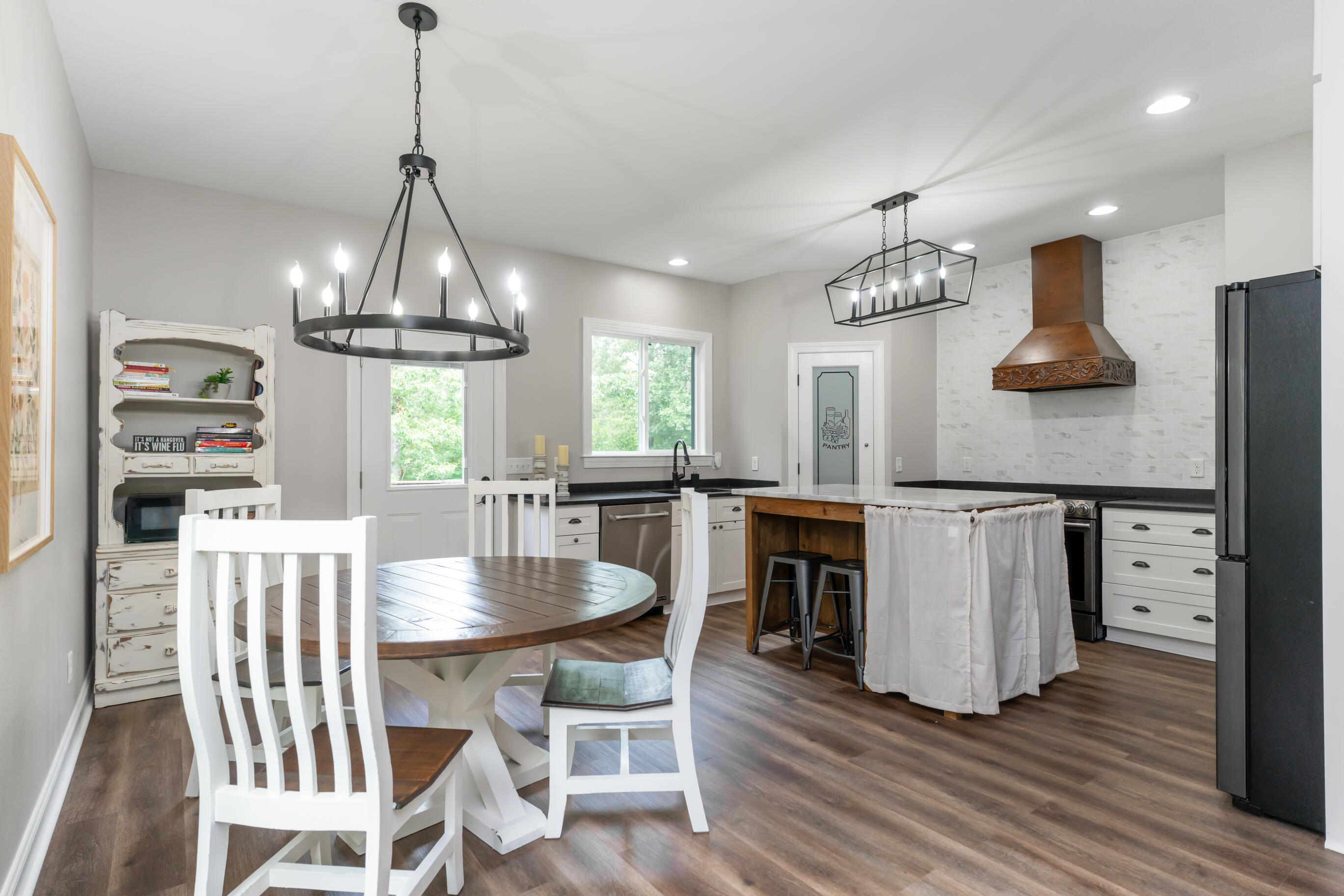 2444 Cloverdale Road