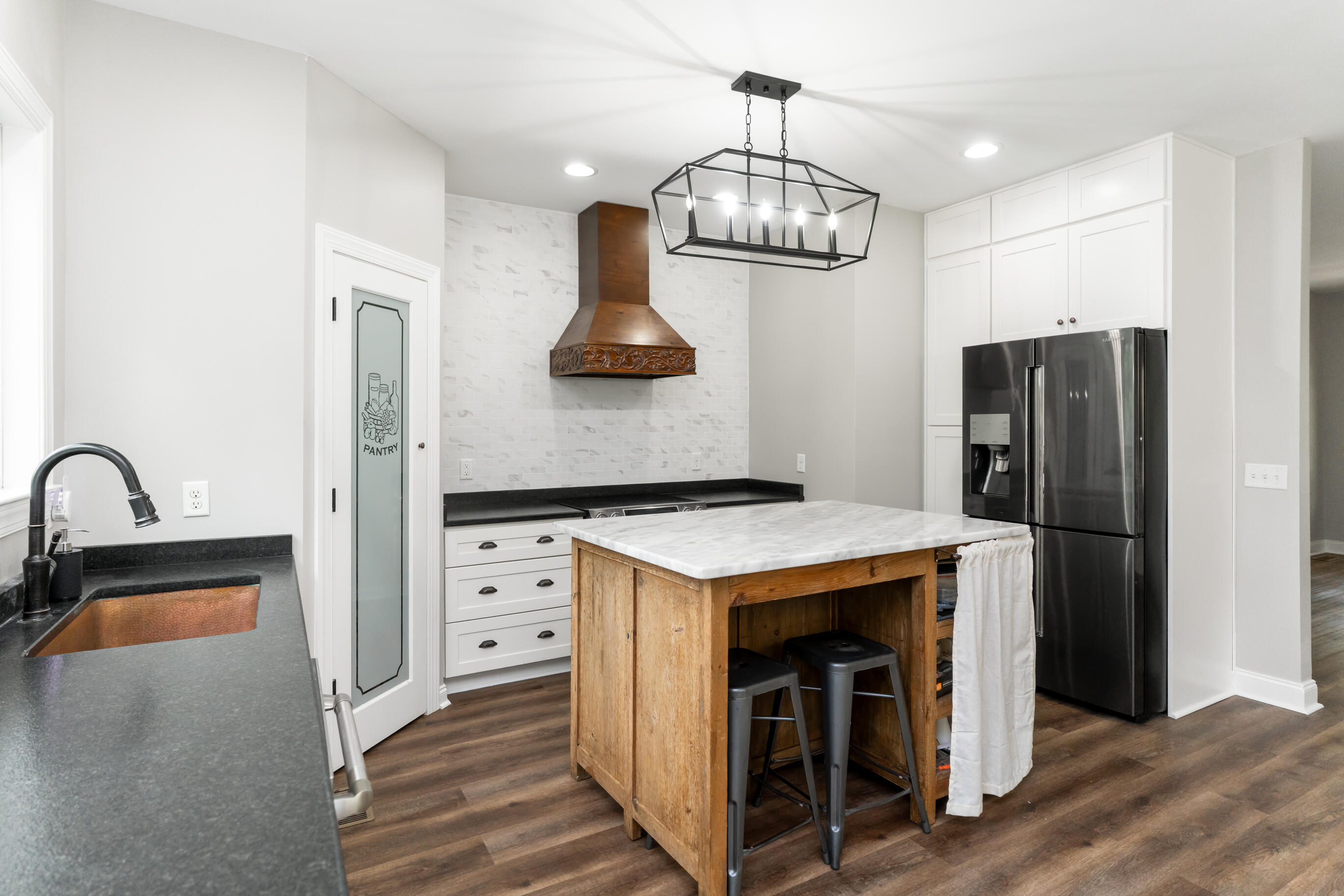 2444 Cloverdale Road