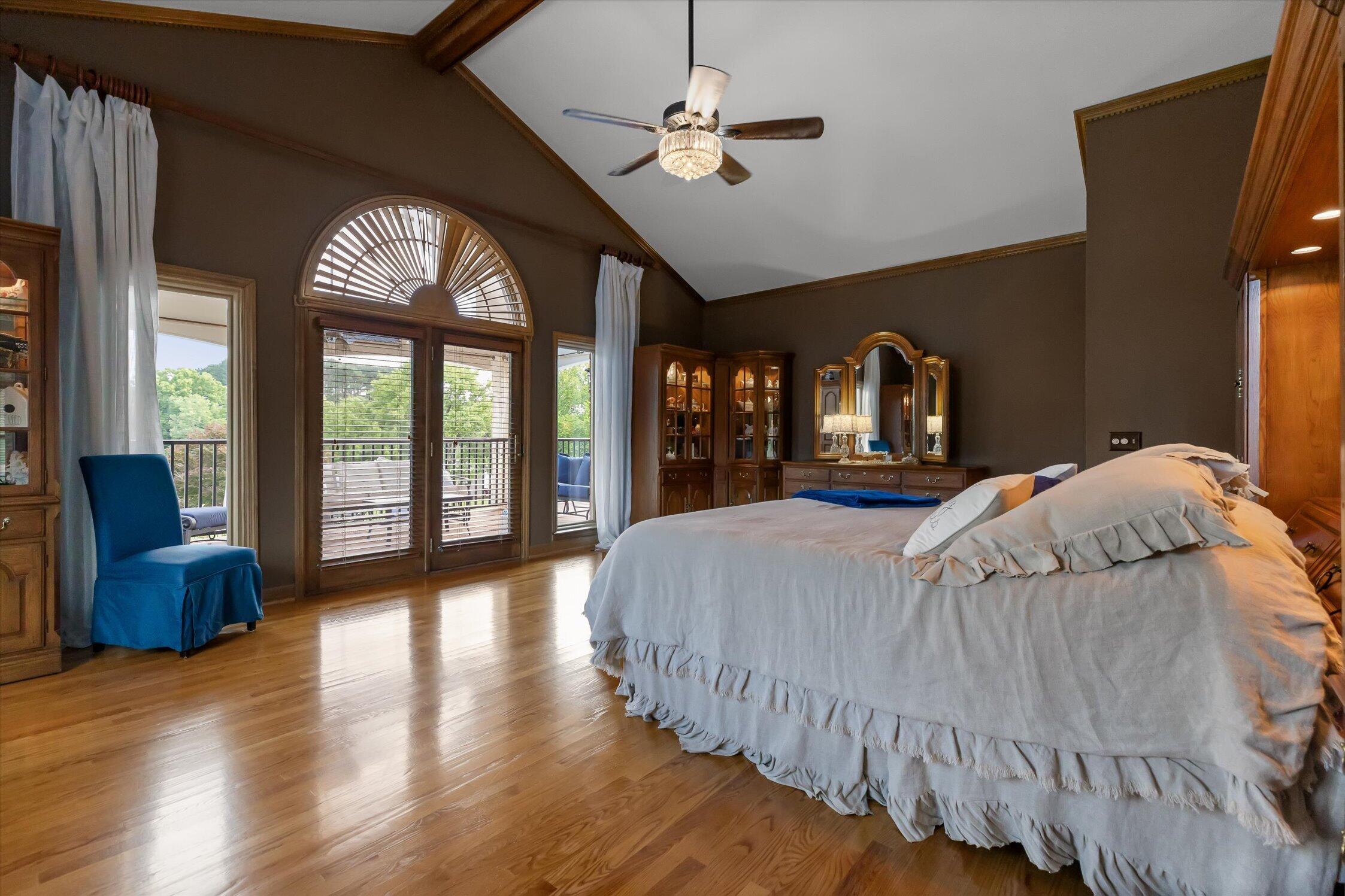 7526 Twisting Creek Lane