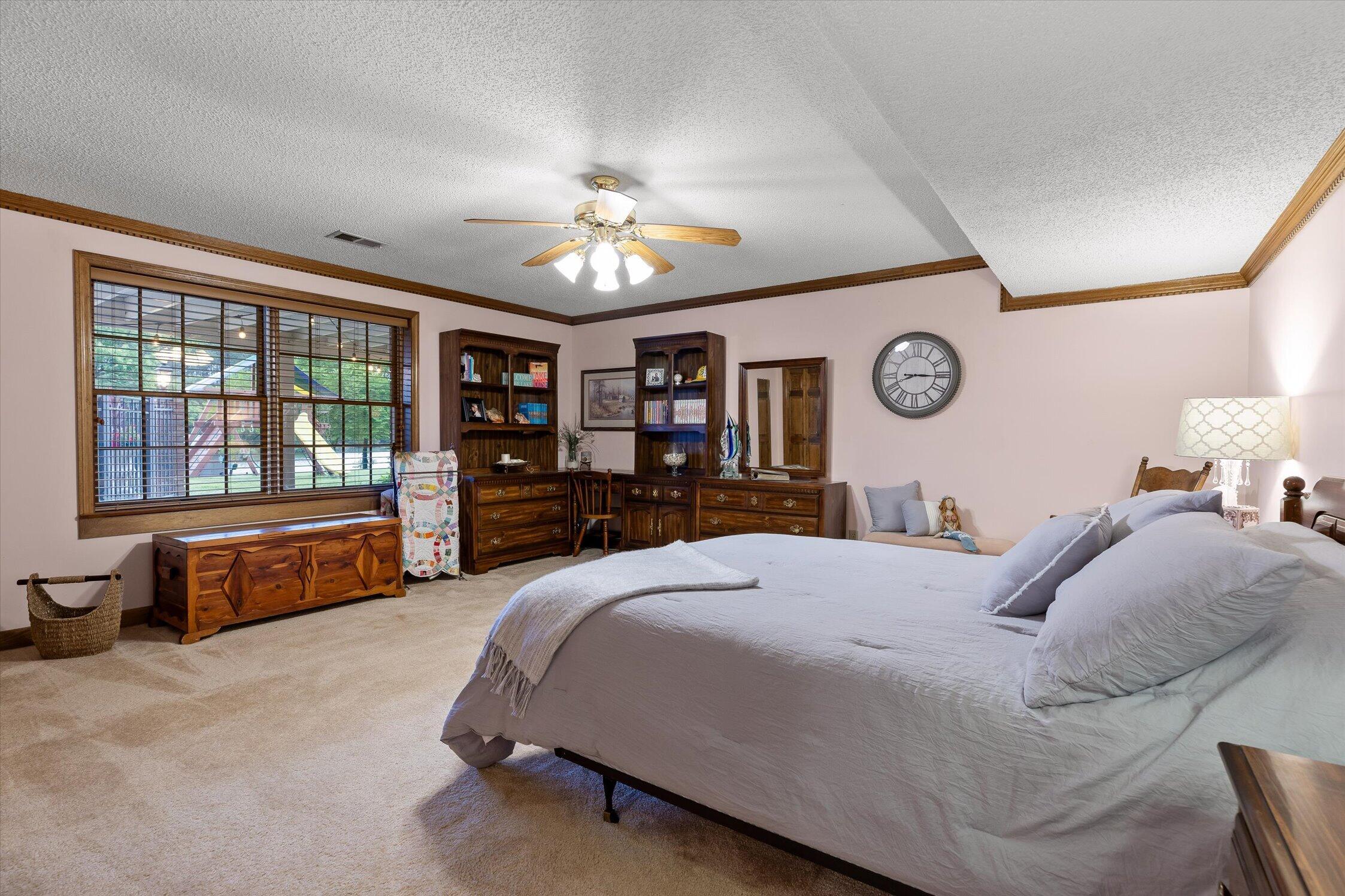 7526 Twisting Creek Lane