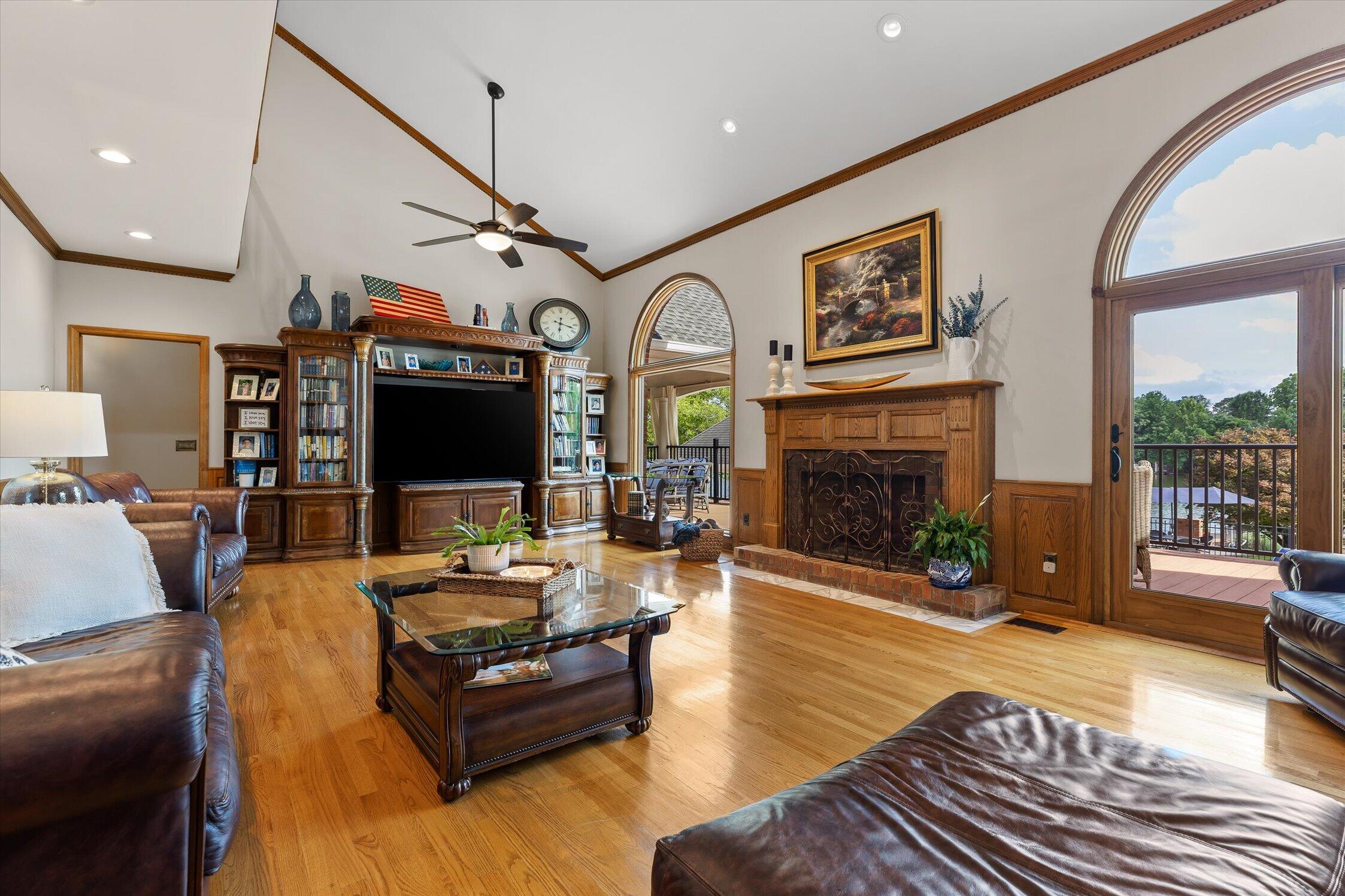 7526 Twisting Creek Lane