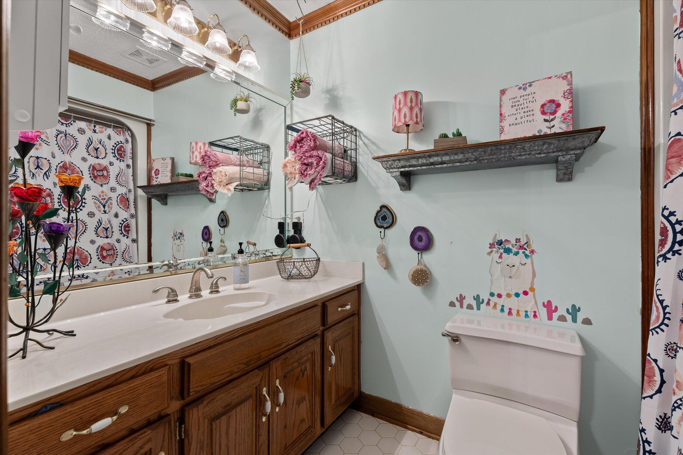 7526 Twisting Creek Lane