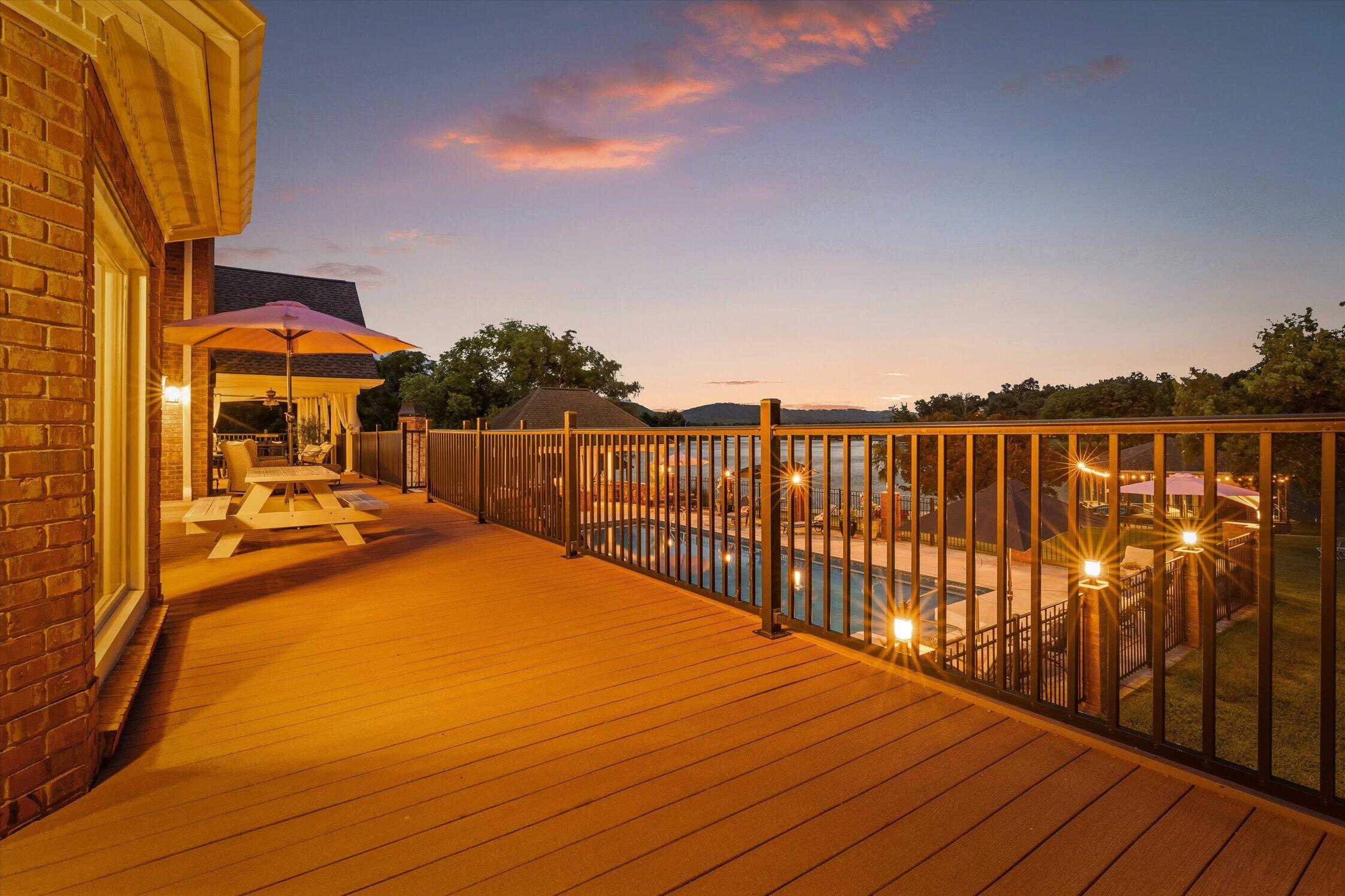 7526 Twisting Creek Lane