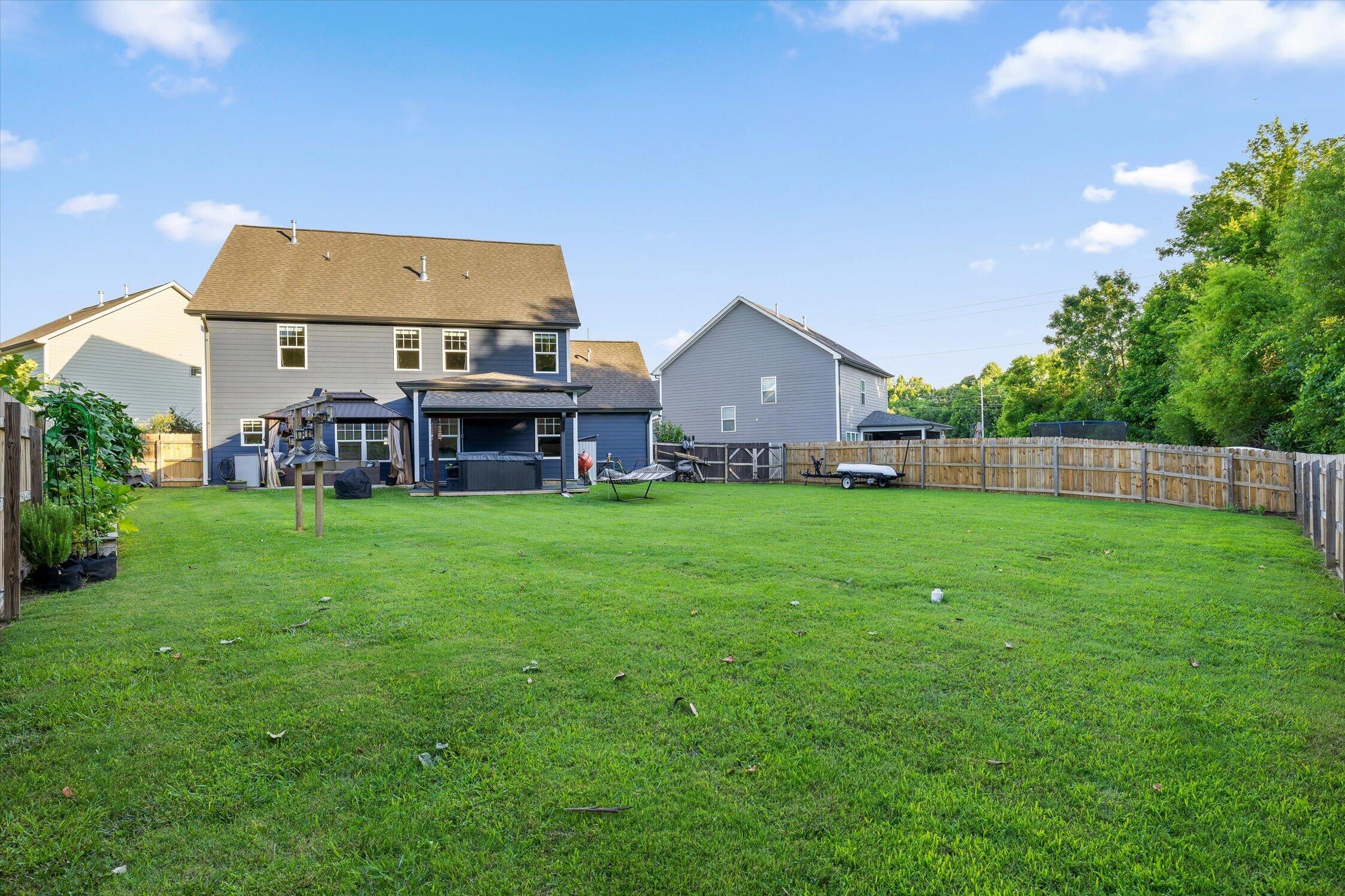 1928 Little Pond Road NE