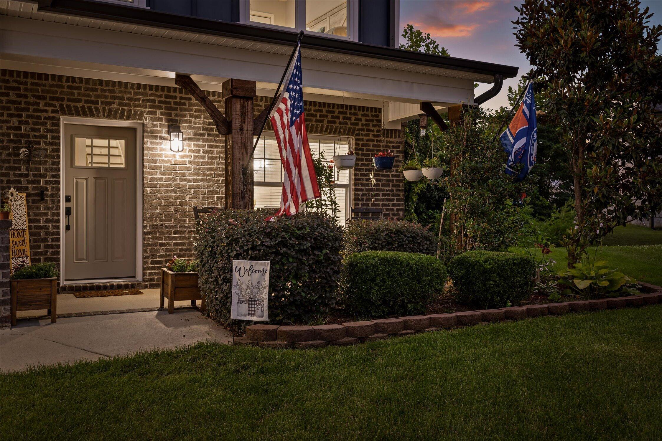 1928 Little Pond Road NE