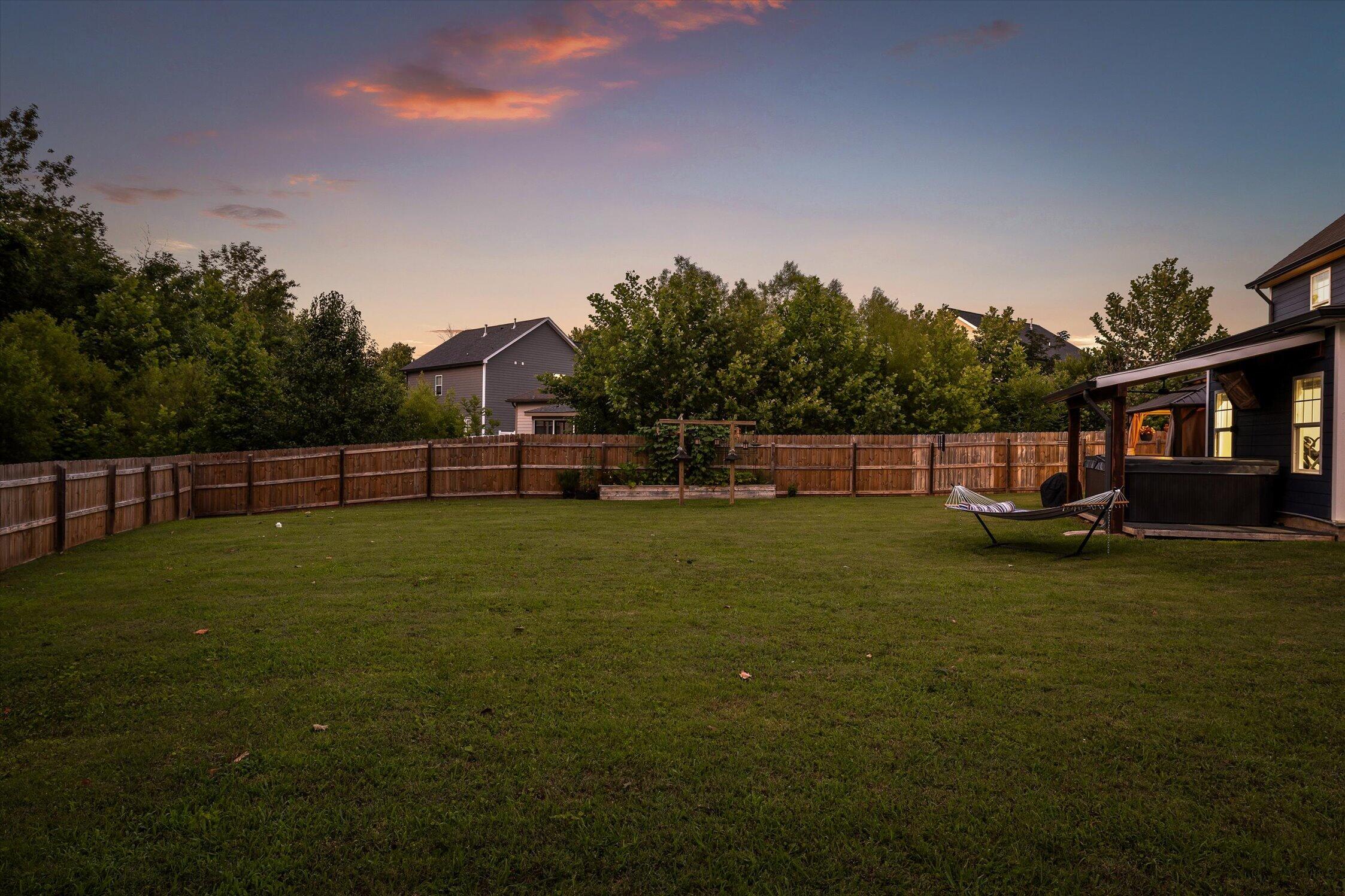 1928 Little Pond Road NE
