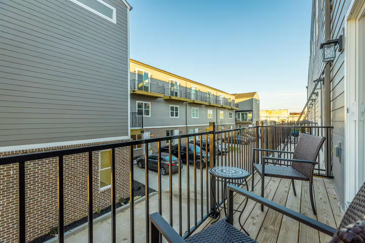917 E 17th Street, 105