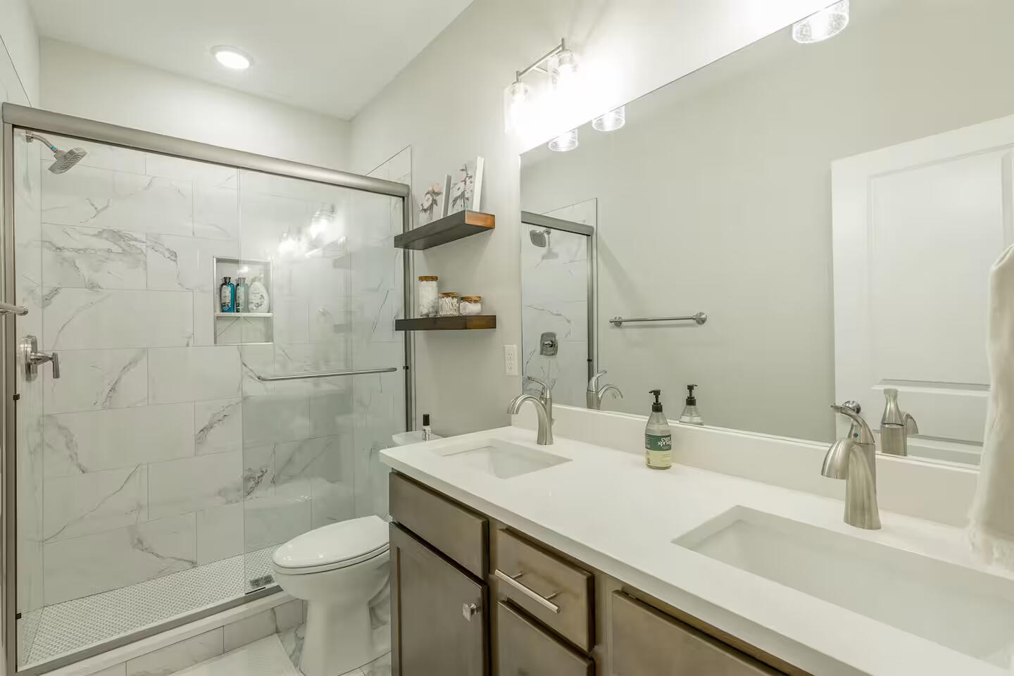 917 E 17th Street, 105