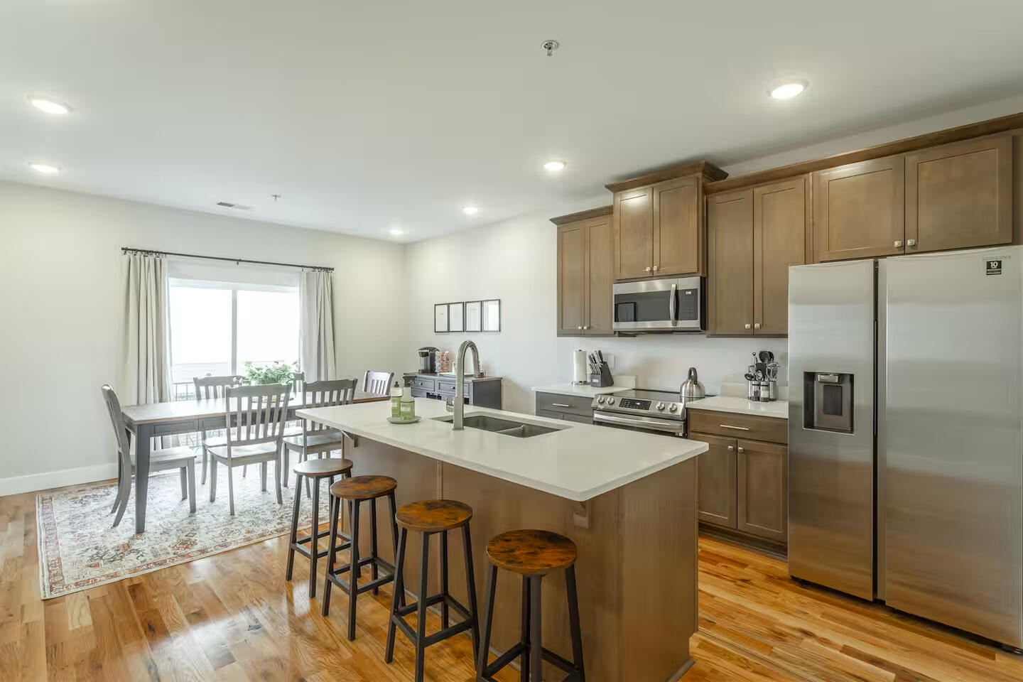 917 E 17th Street, 105
