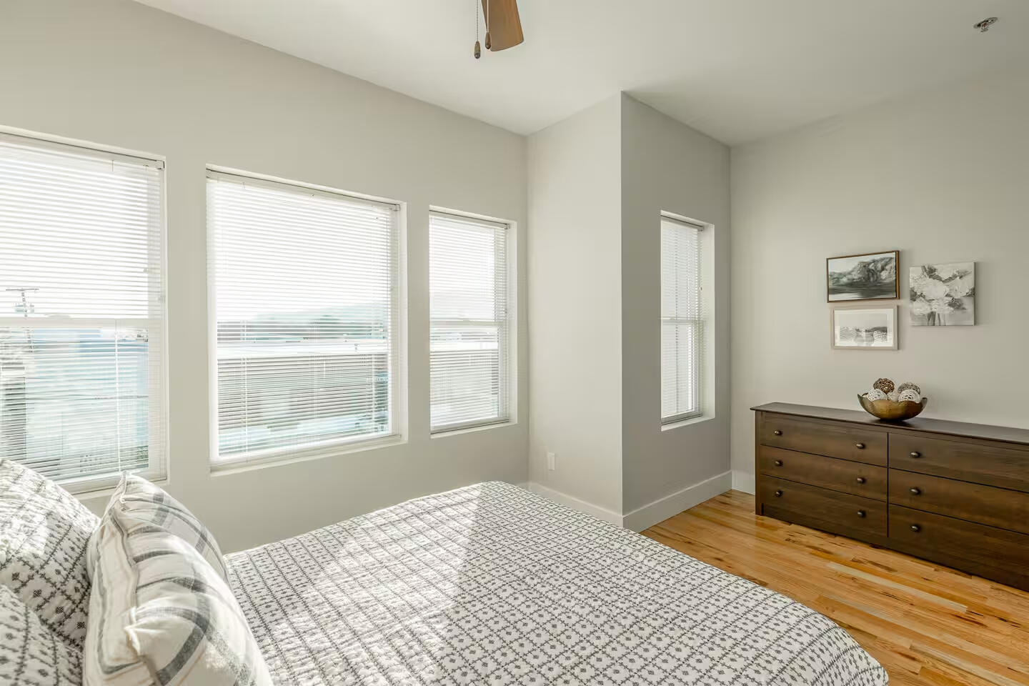 917 E 17th Street, 105