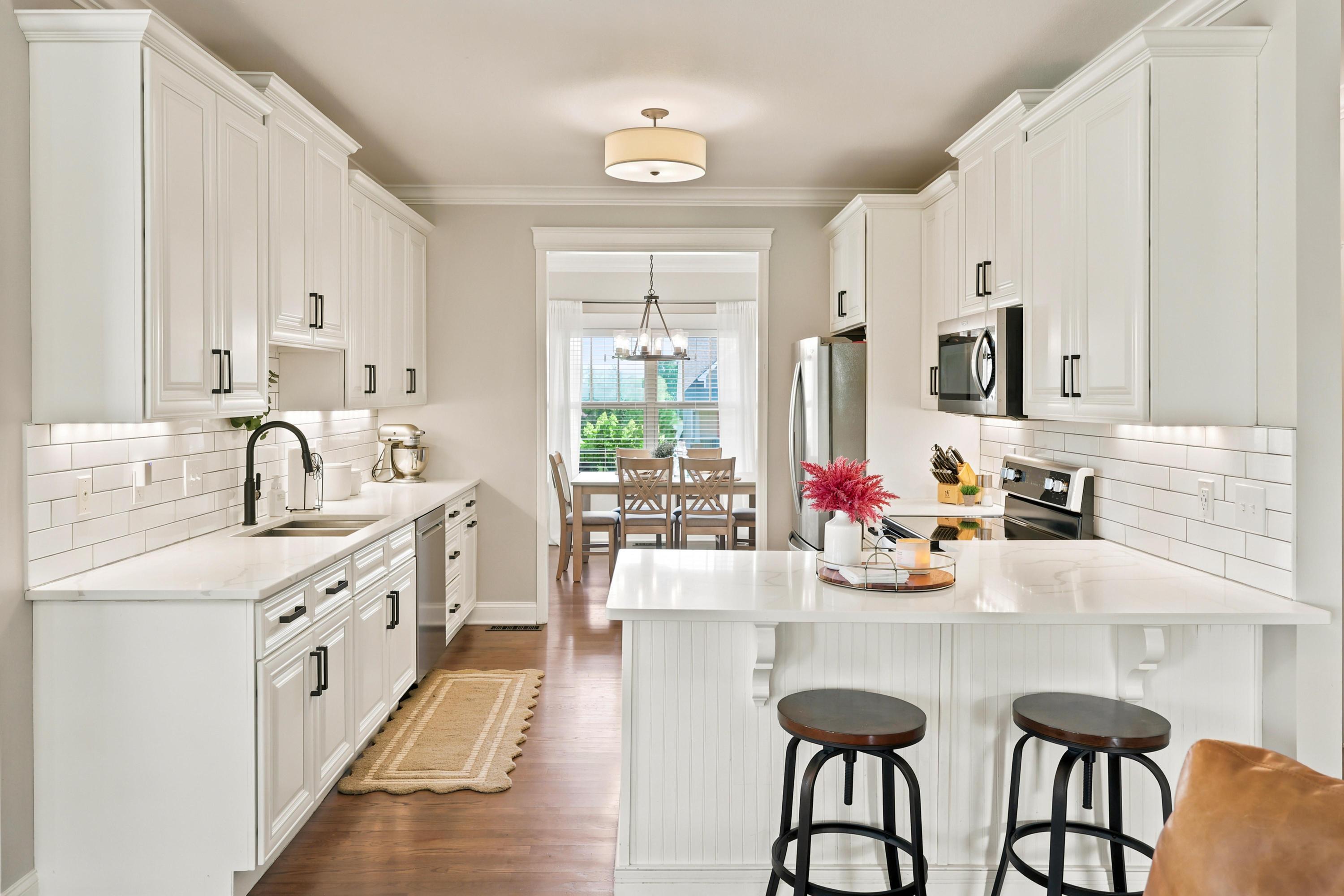 3499 Willow Lake Circle
