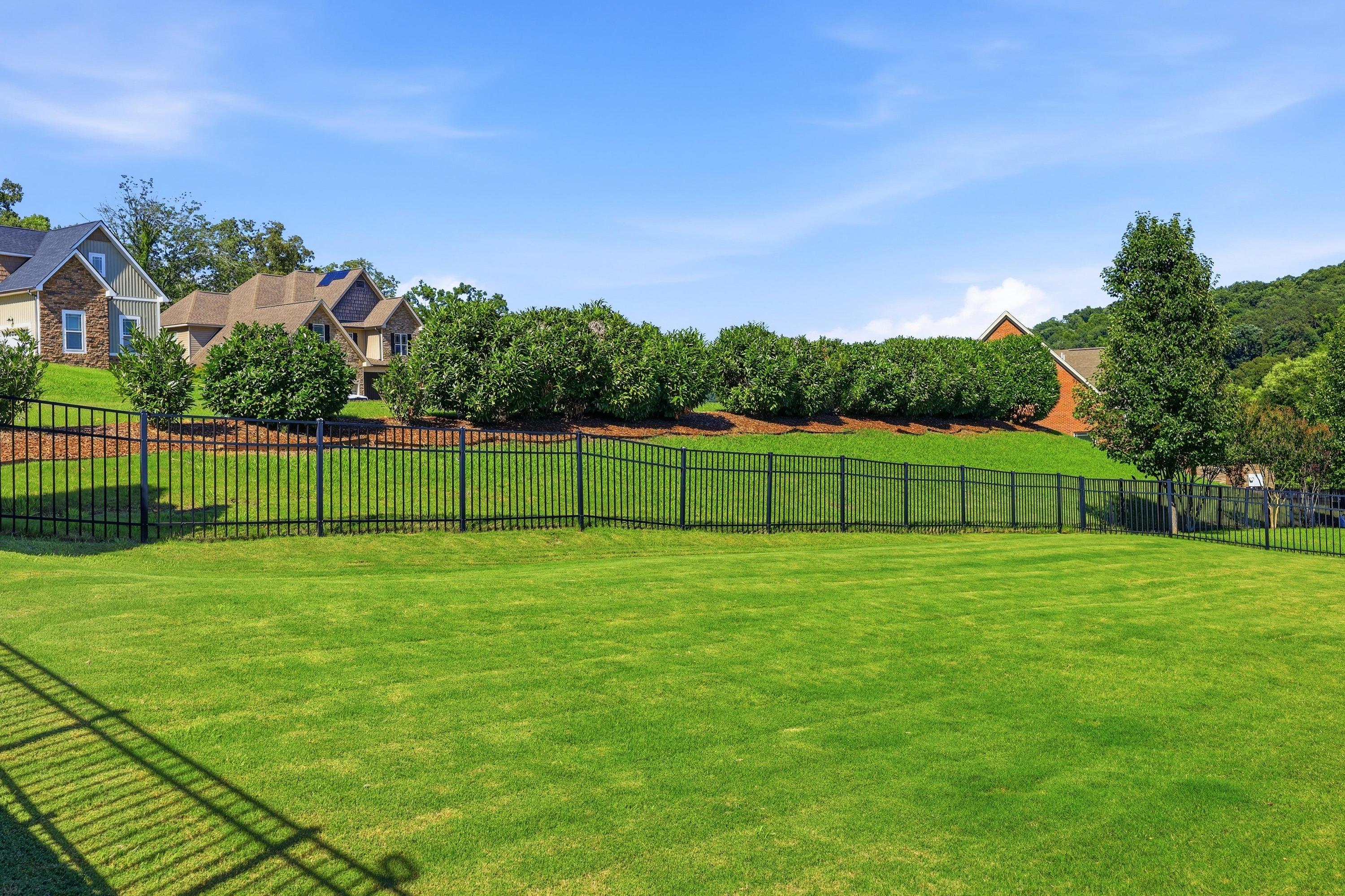 3499 Willow Lake Circle