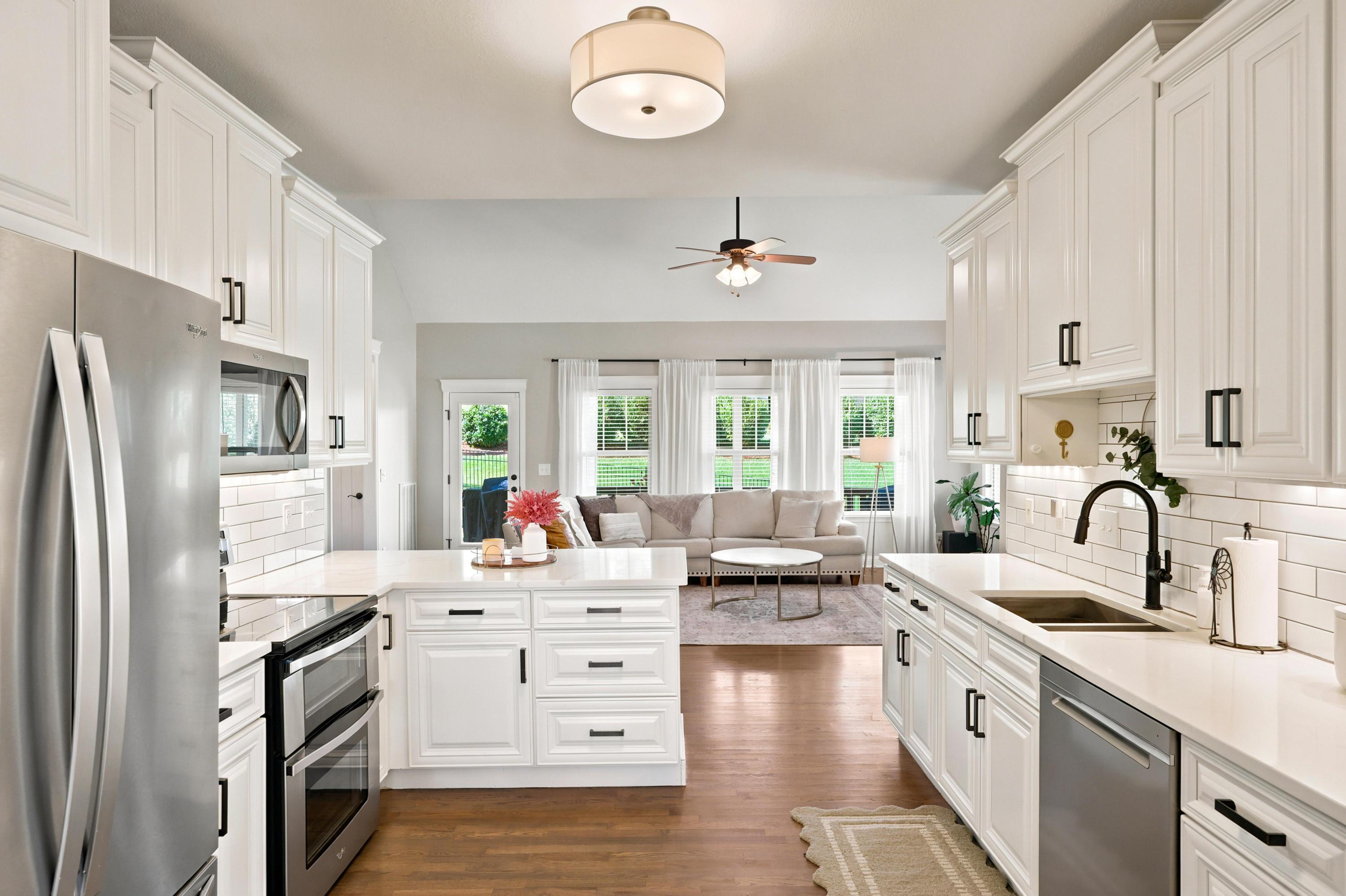 3499 Willow Lake Circle