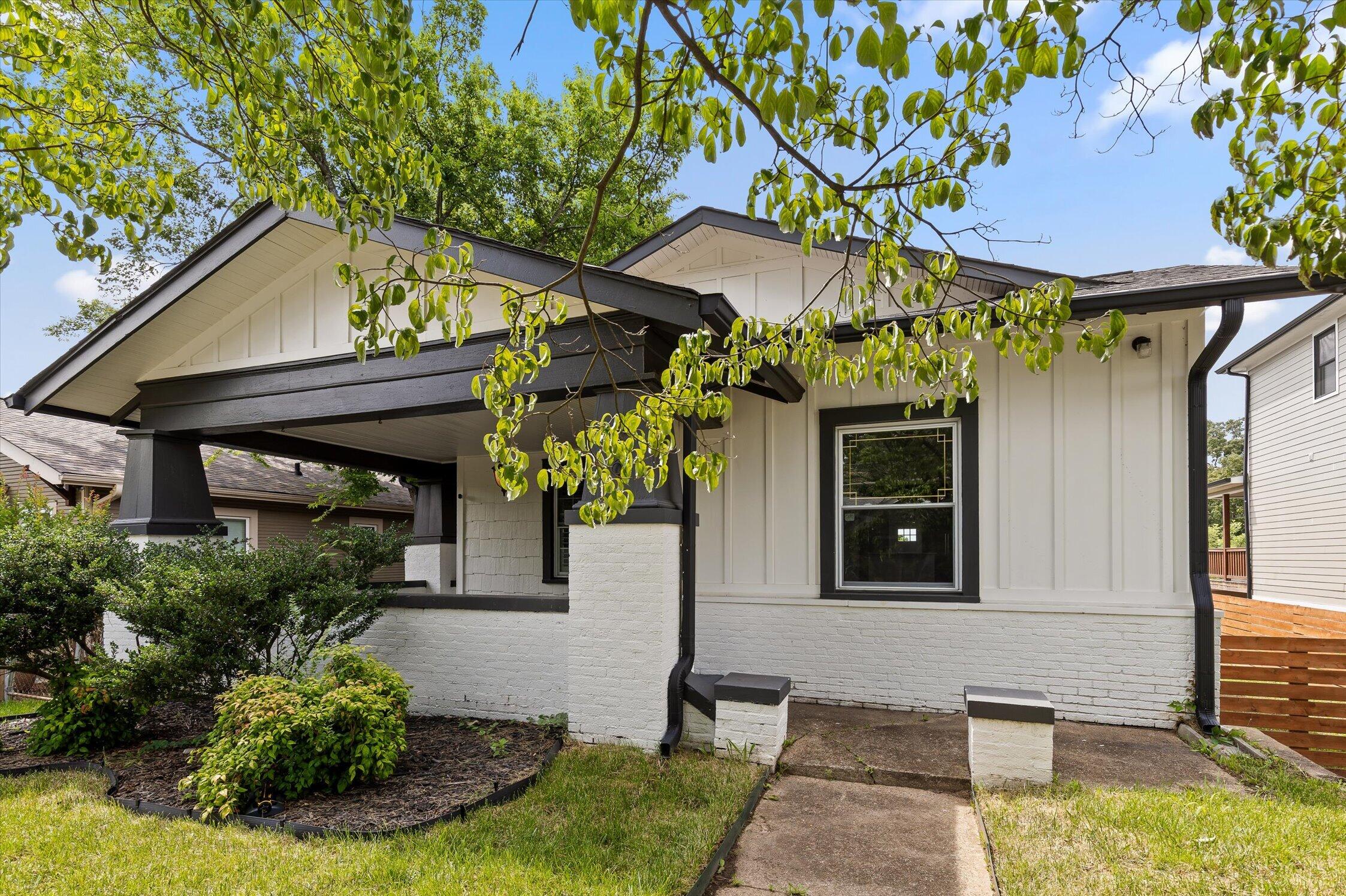 616 Barton Avenue