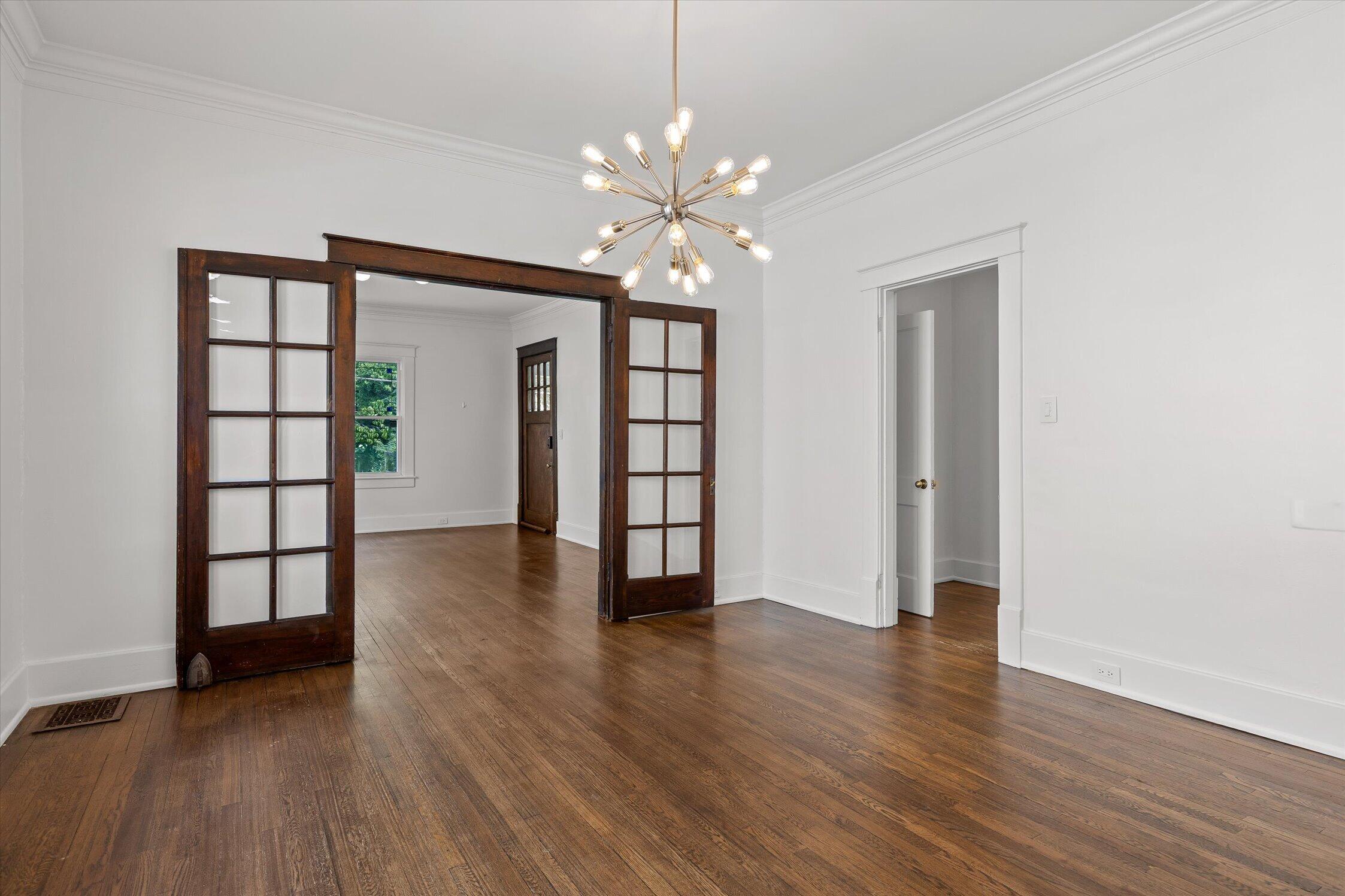 616 Barton Avenue
