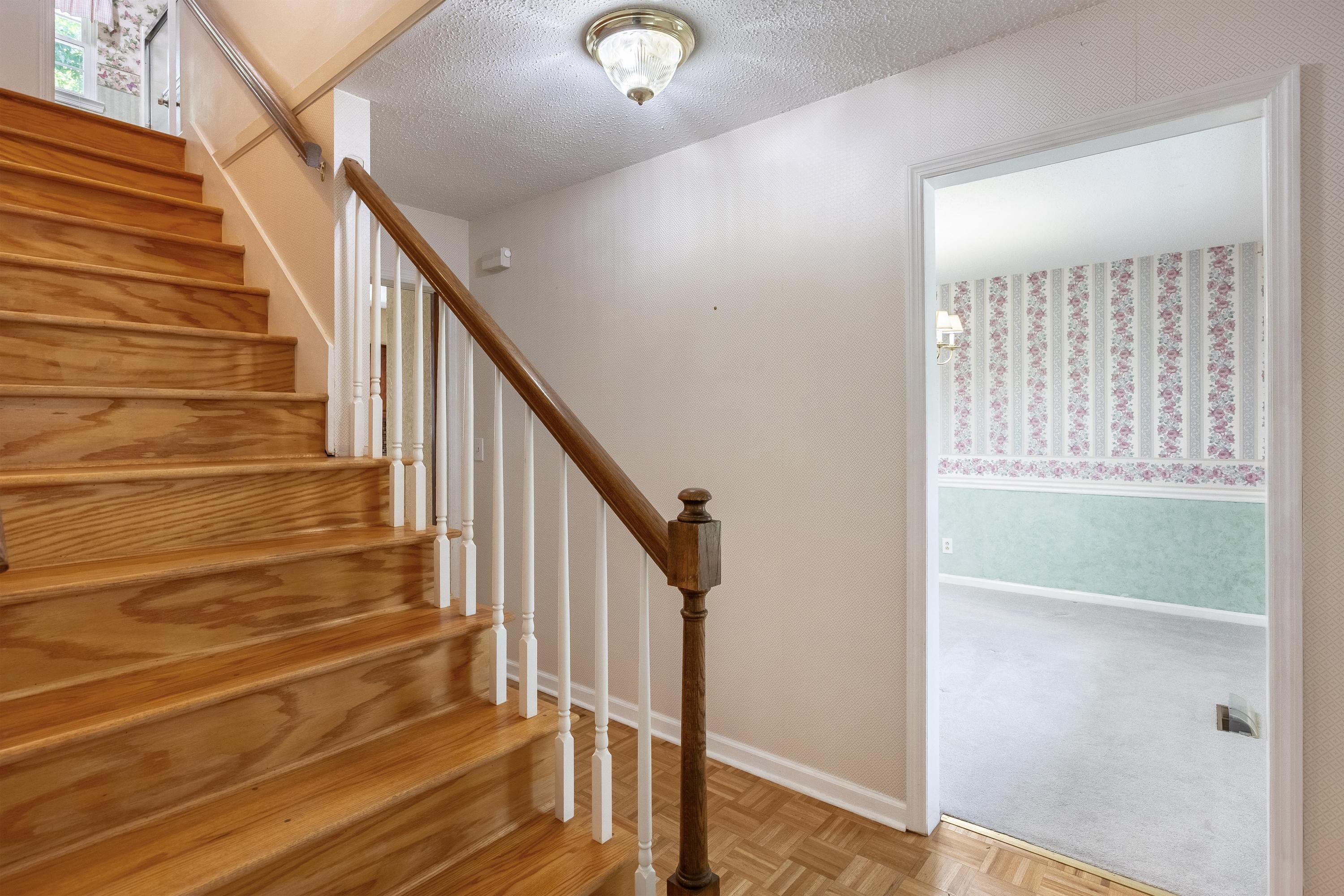 7229 Fairington Circle