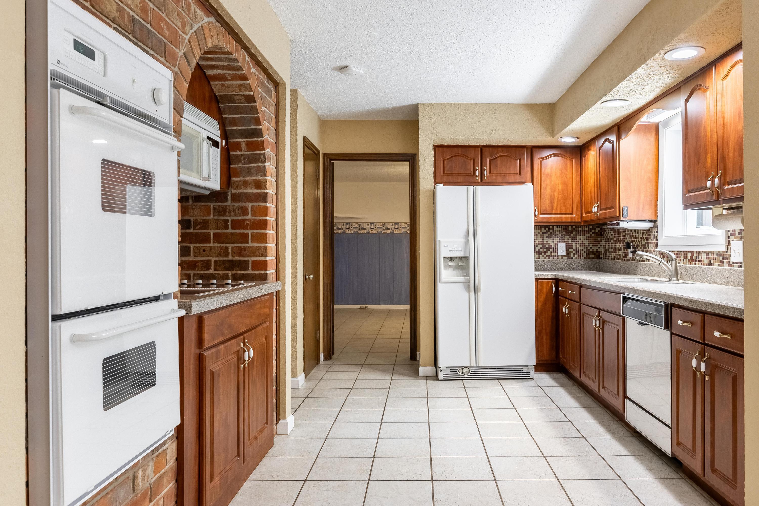 7229 Fairington Circle
