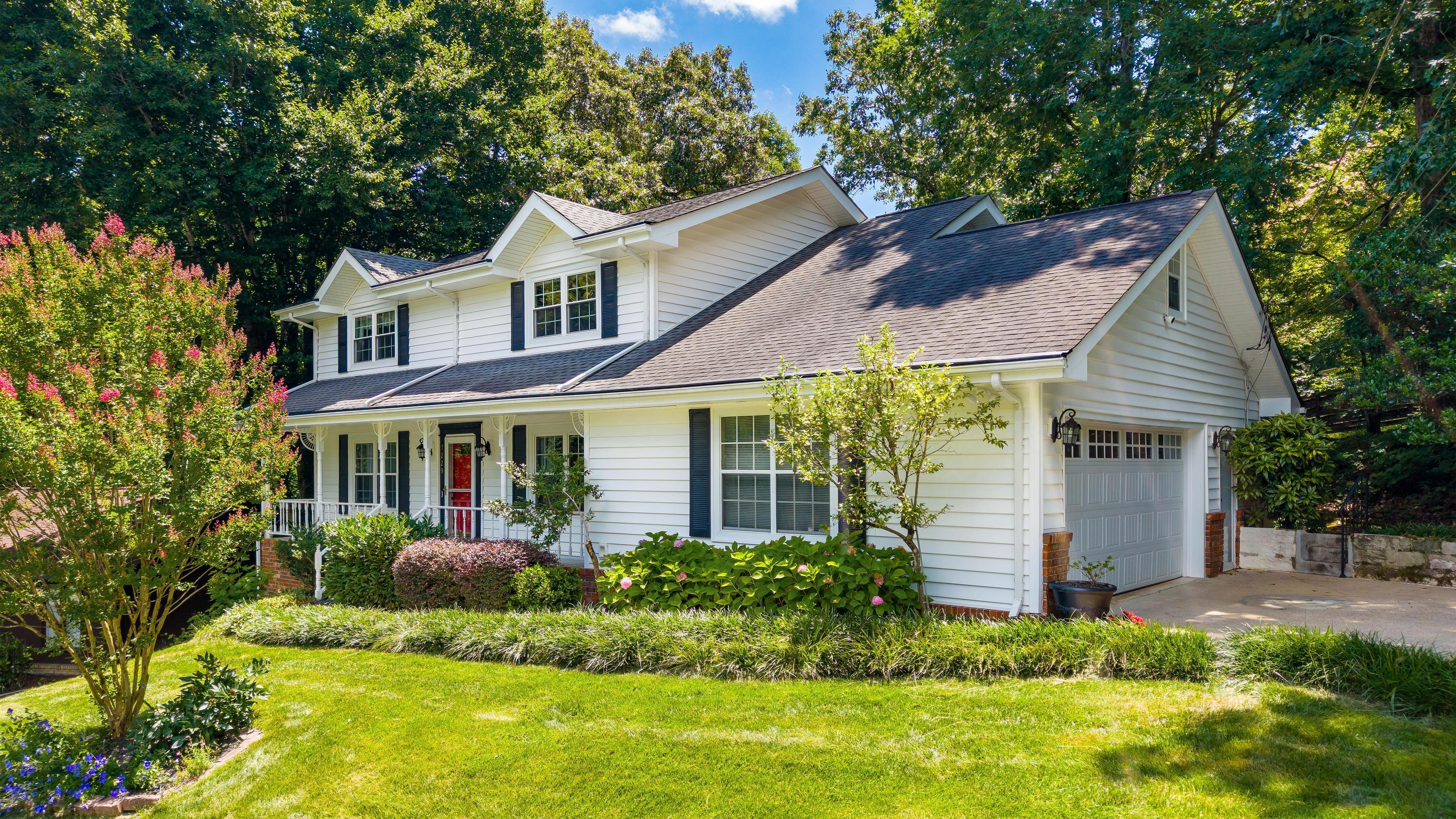 7229 Fairington Circle