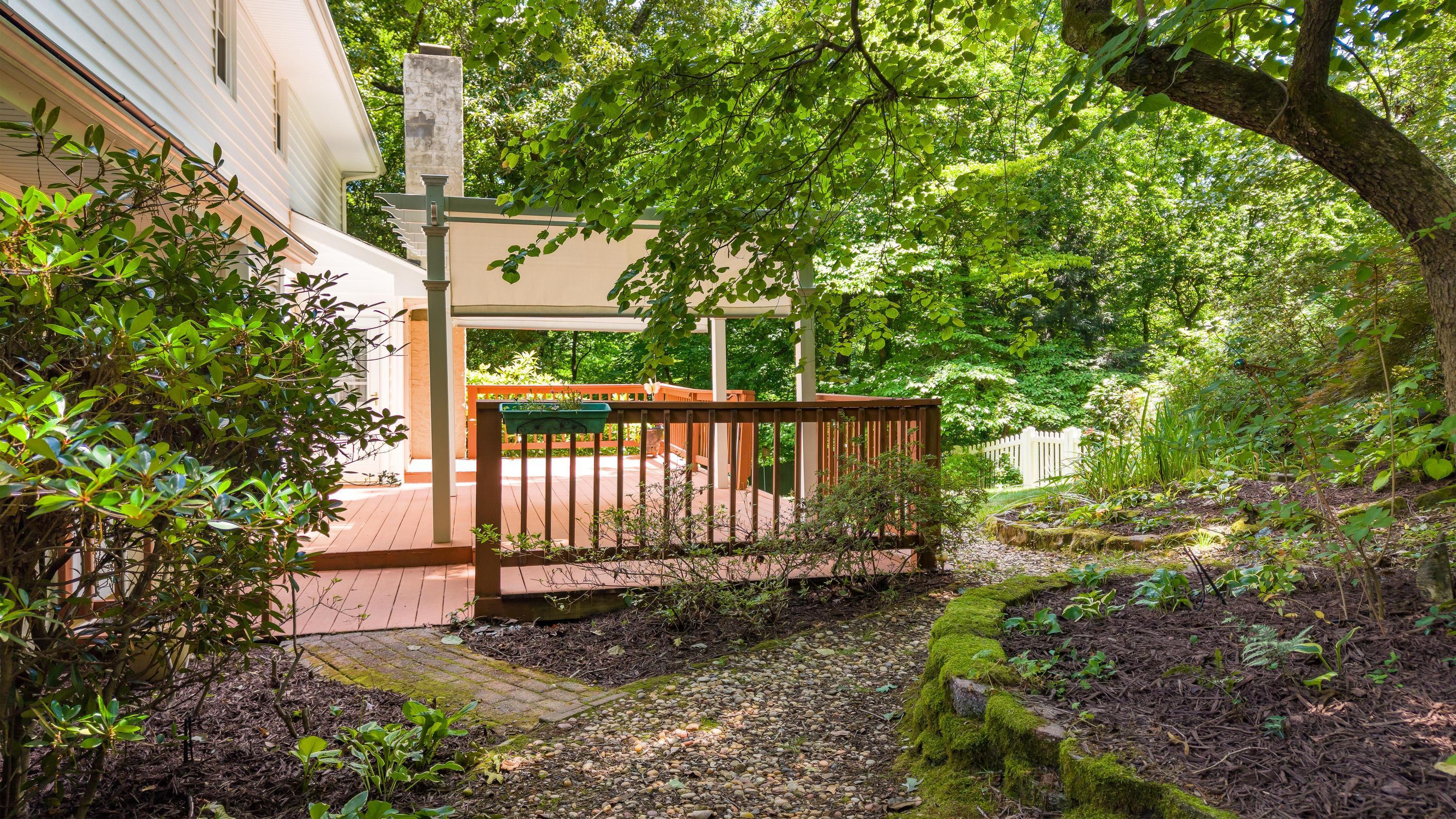 7229 Fairington Circle