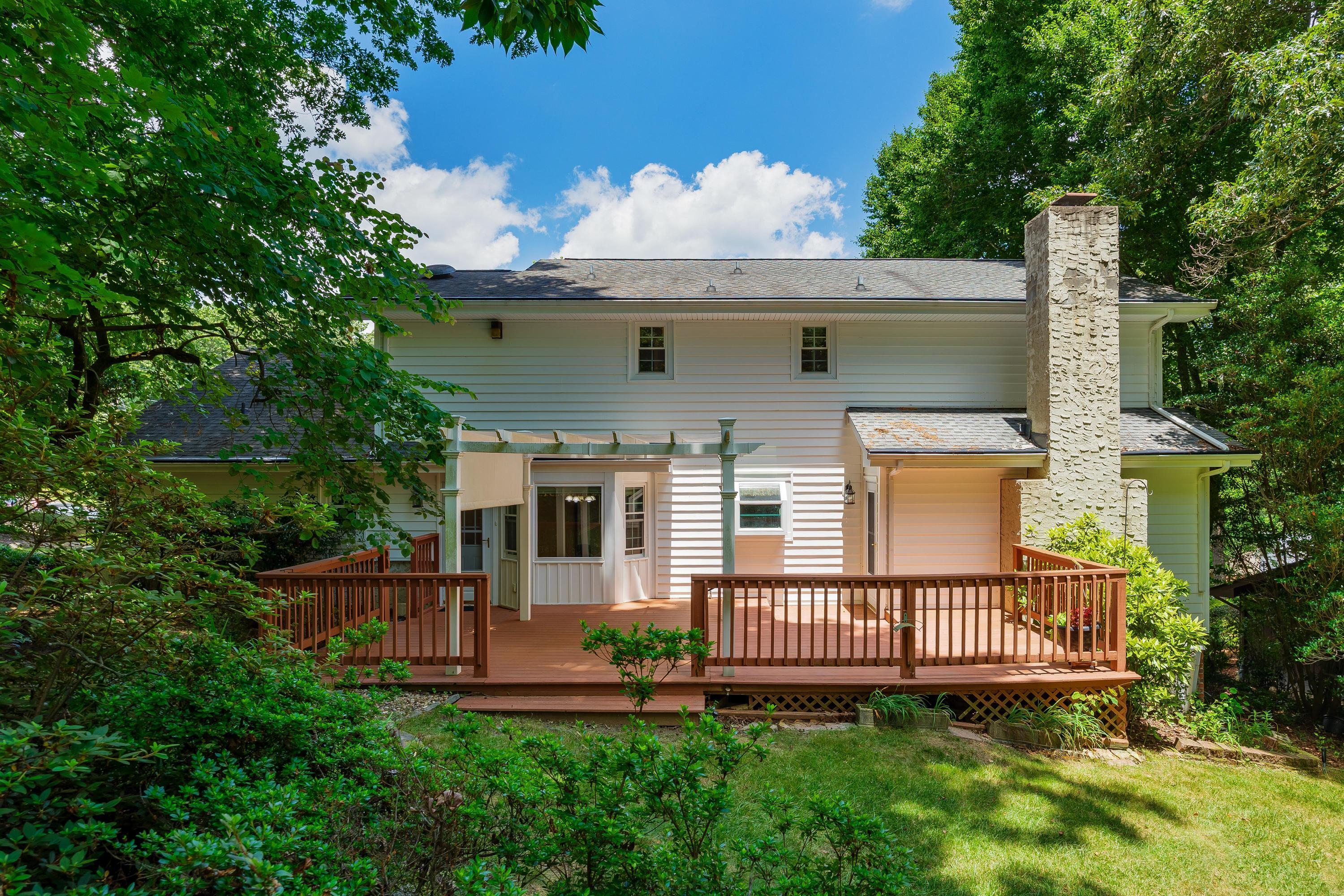 7229 Fairington Circle