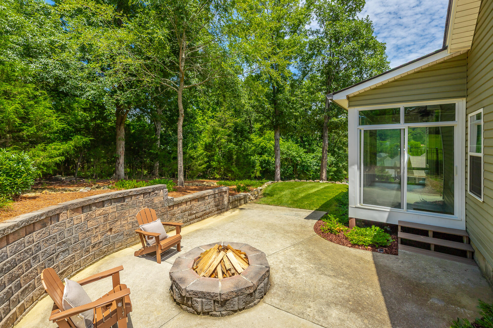 3600 Willow Lake Circle