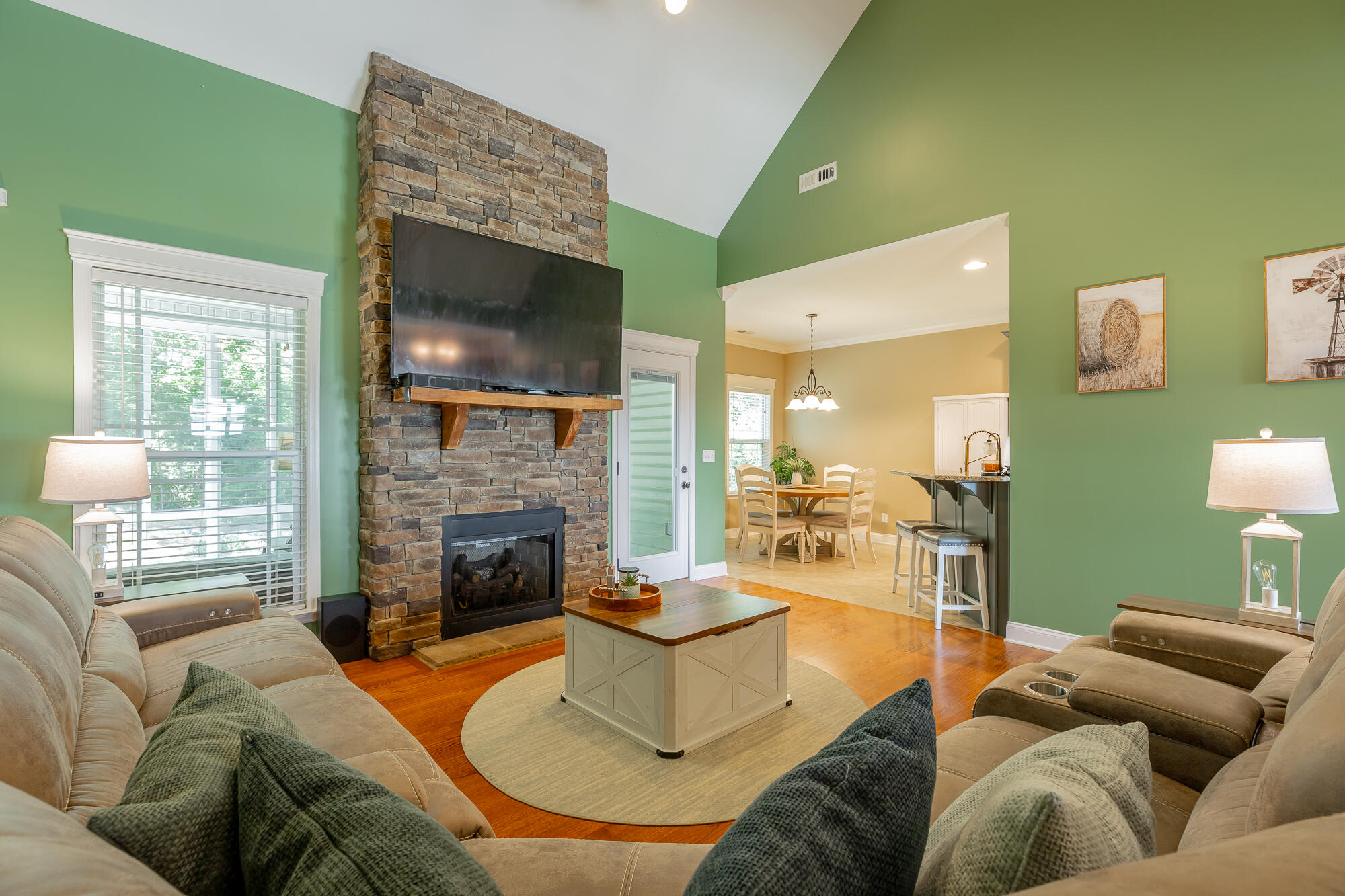 3600 Willow Lake Circle