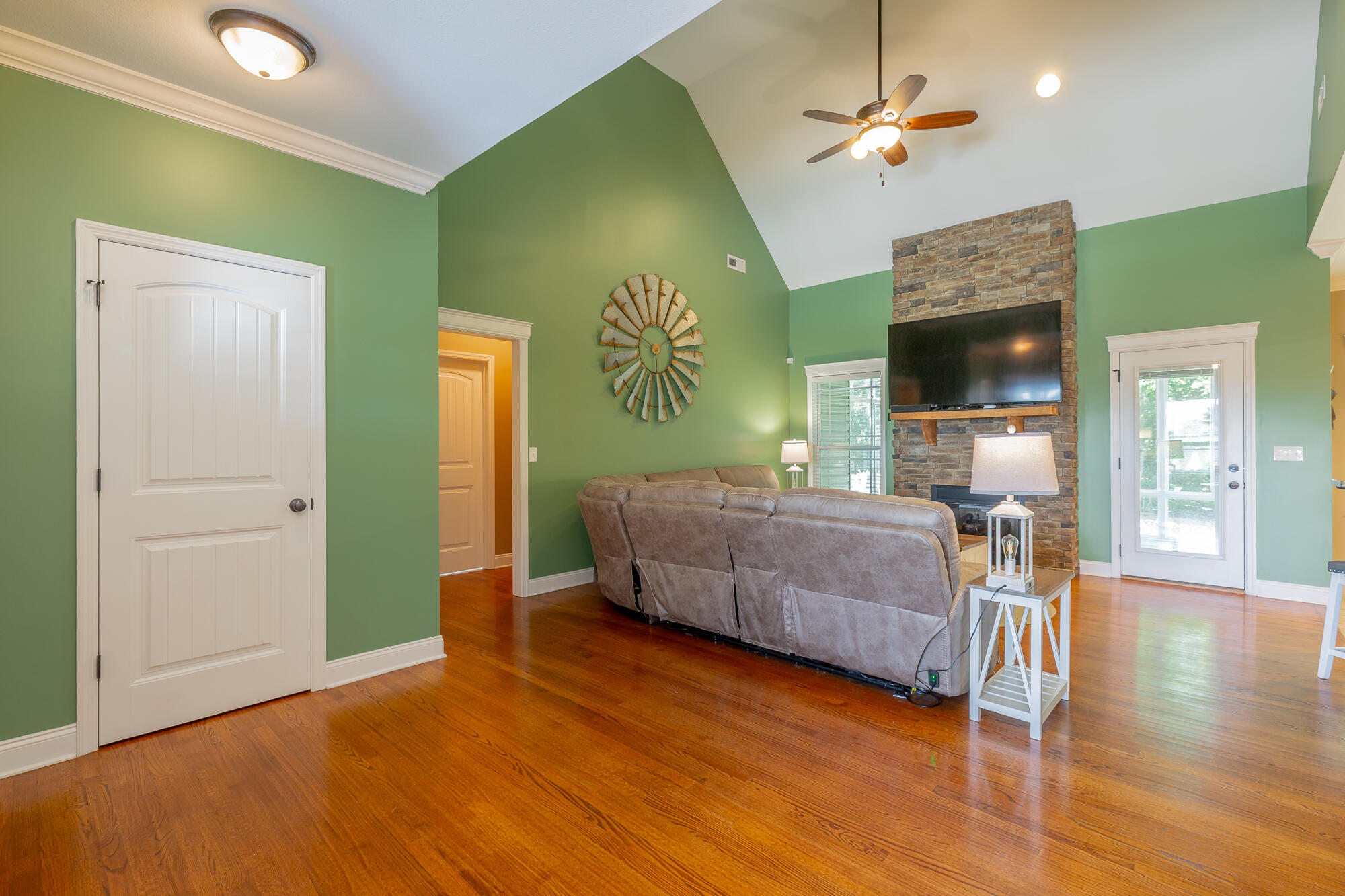 3600 Willow Lake Circle