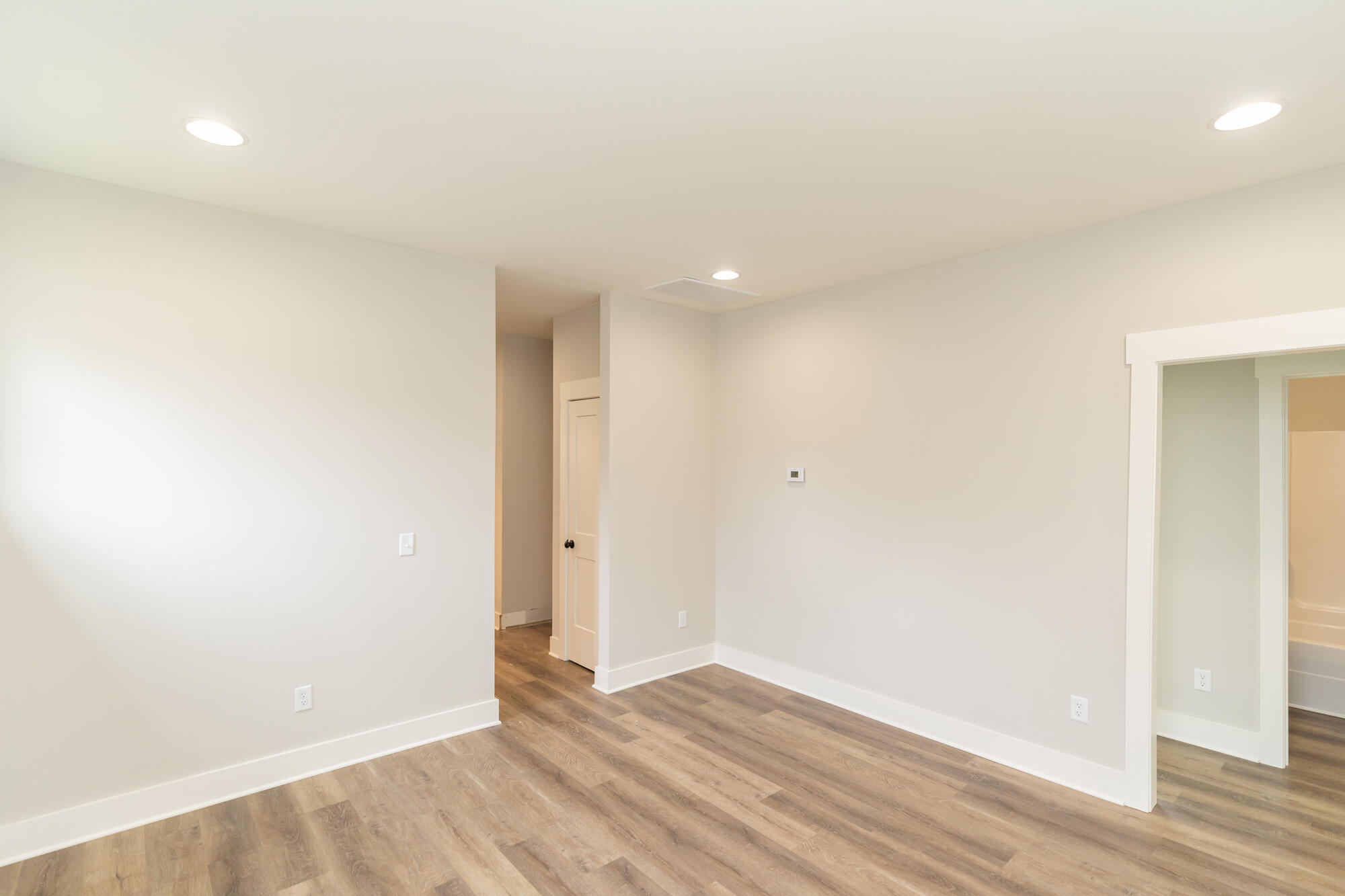 1517 E 49th Street