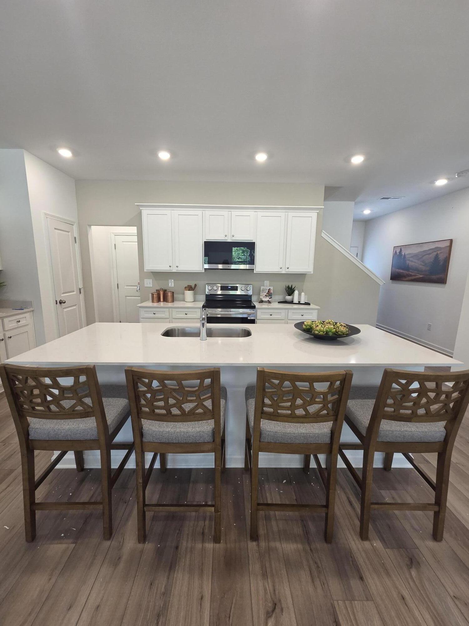 2580 Henson Court, 3