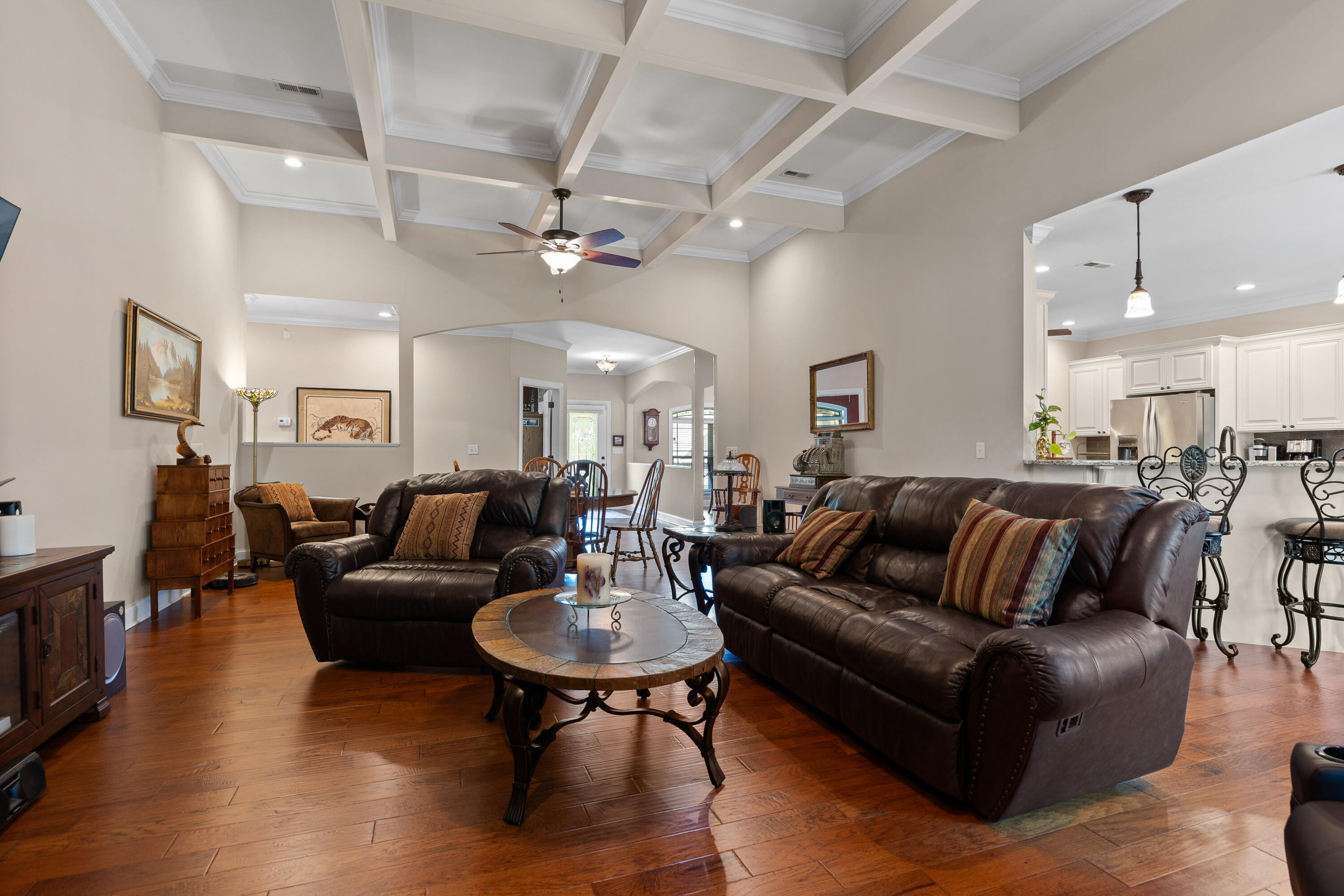 46 W Acorn Drive