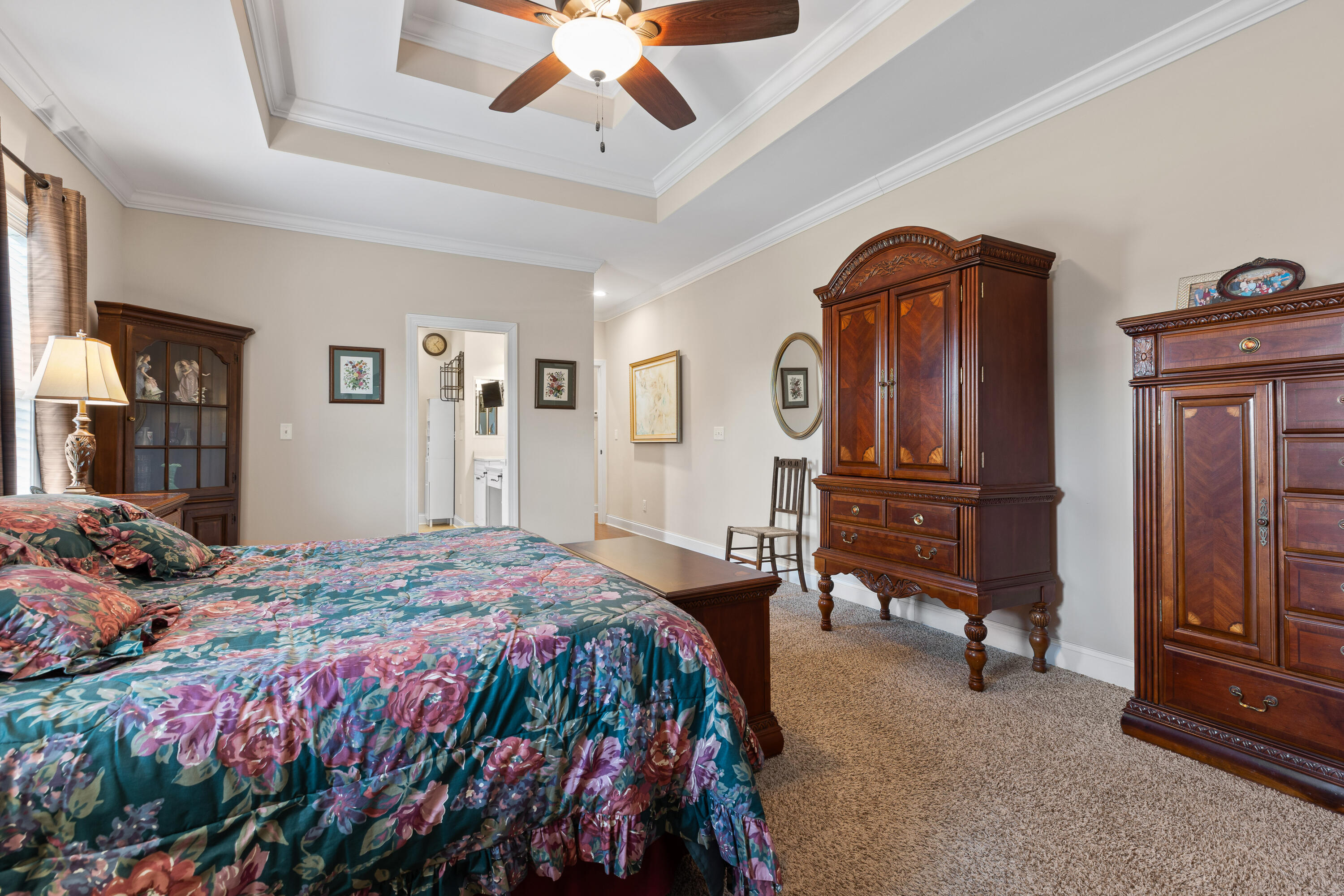 46 W Acorn Drive