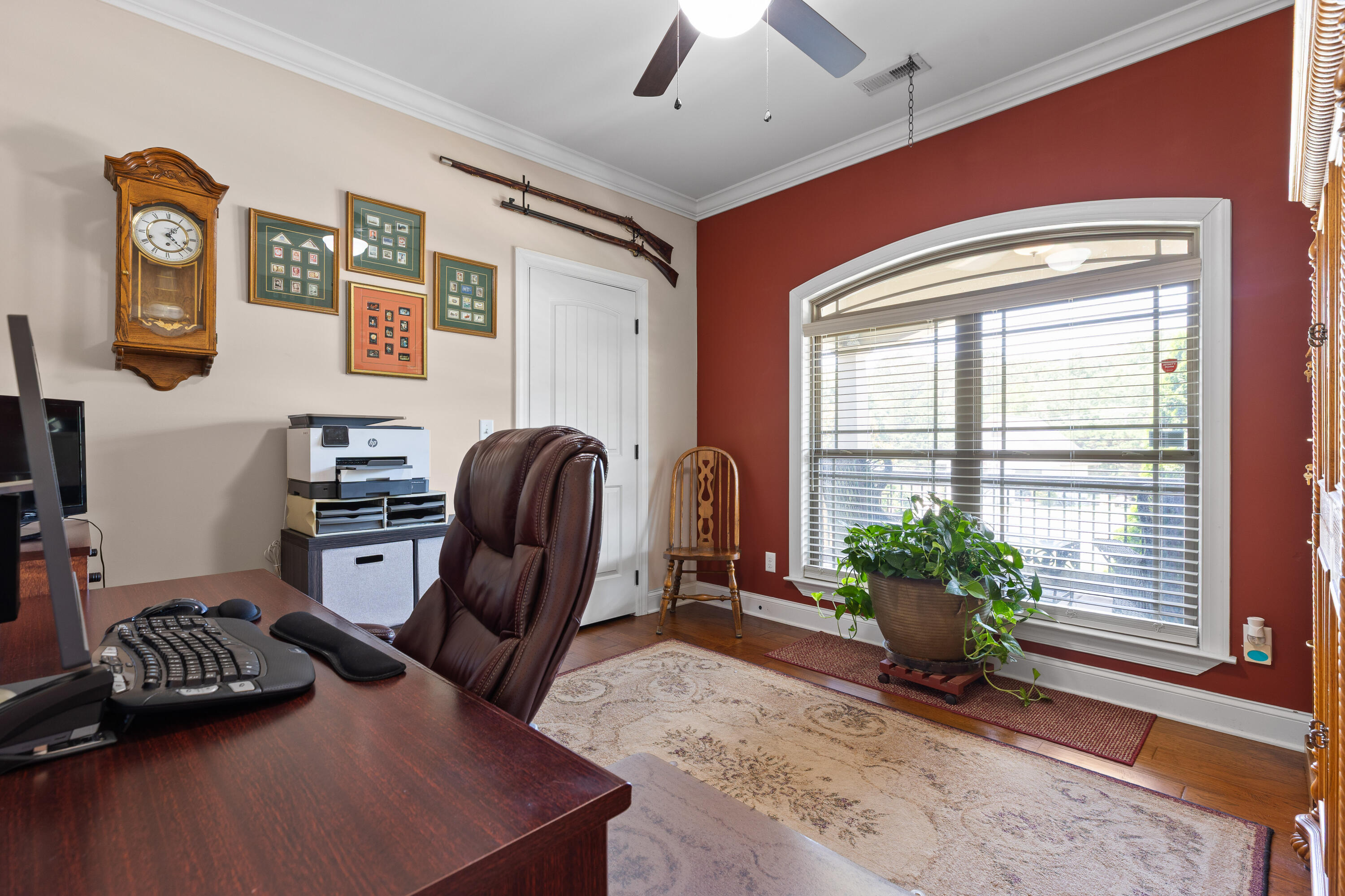 46 W Acorn Drive
