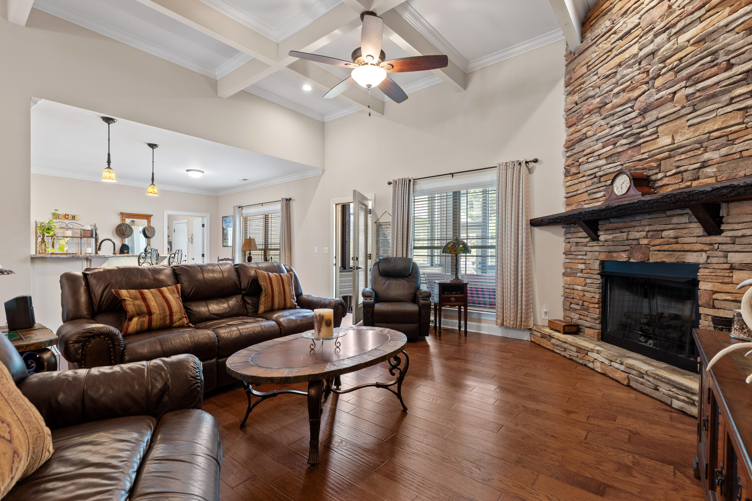 46 W Acorn Drive