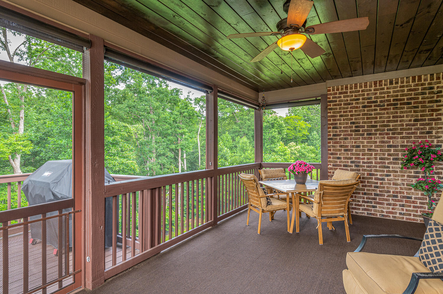 3767 Lacy Leaf Lane