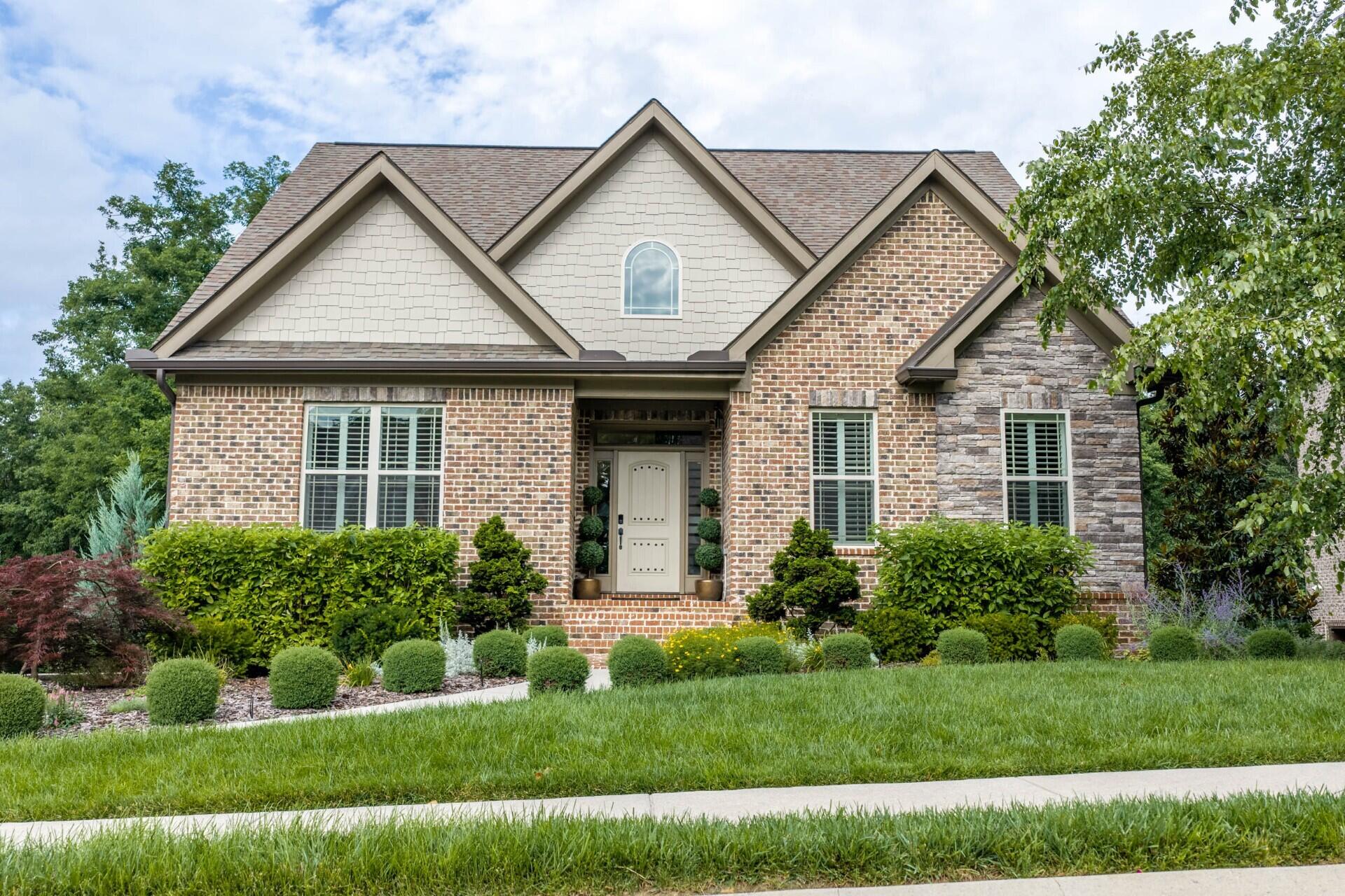 3767 Lacy Leaf Lane