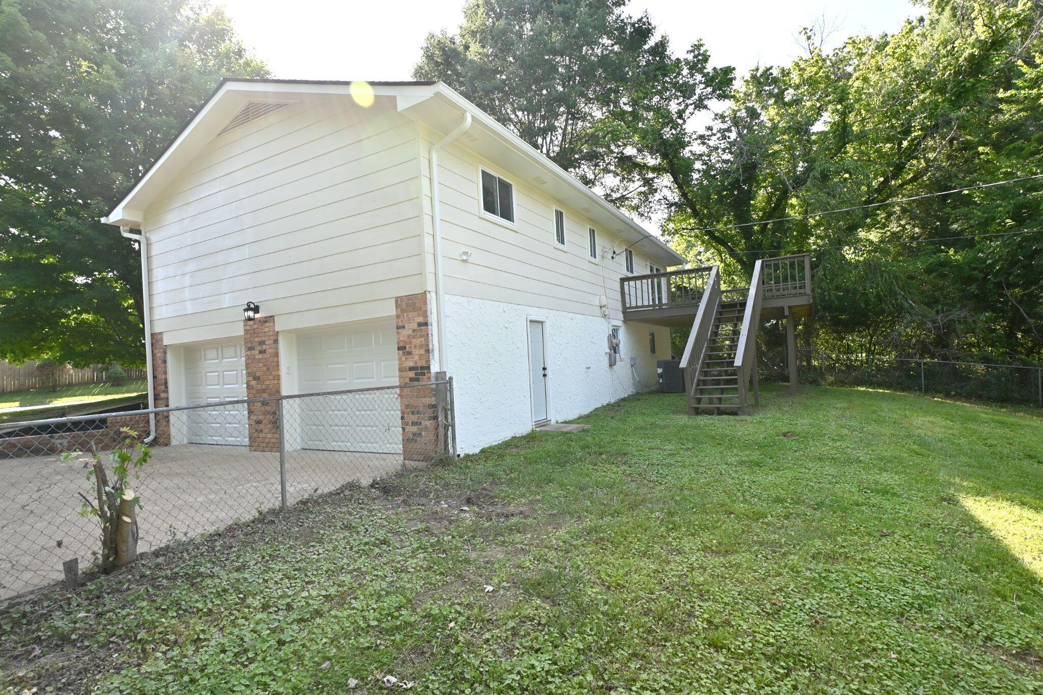 1829 Bay Hill Drive