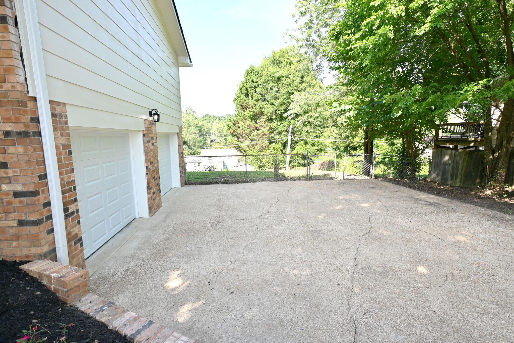 1829 Bay Hill Drive