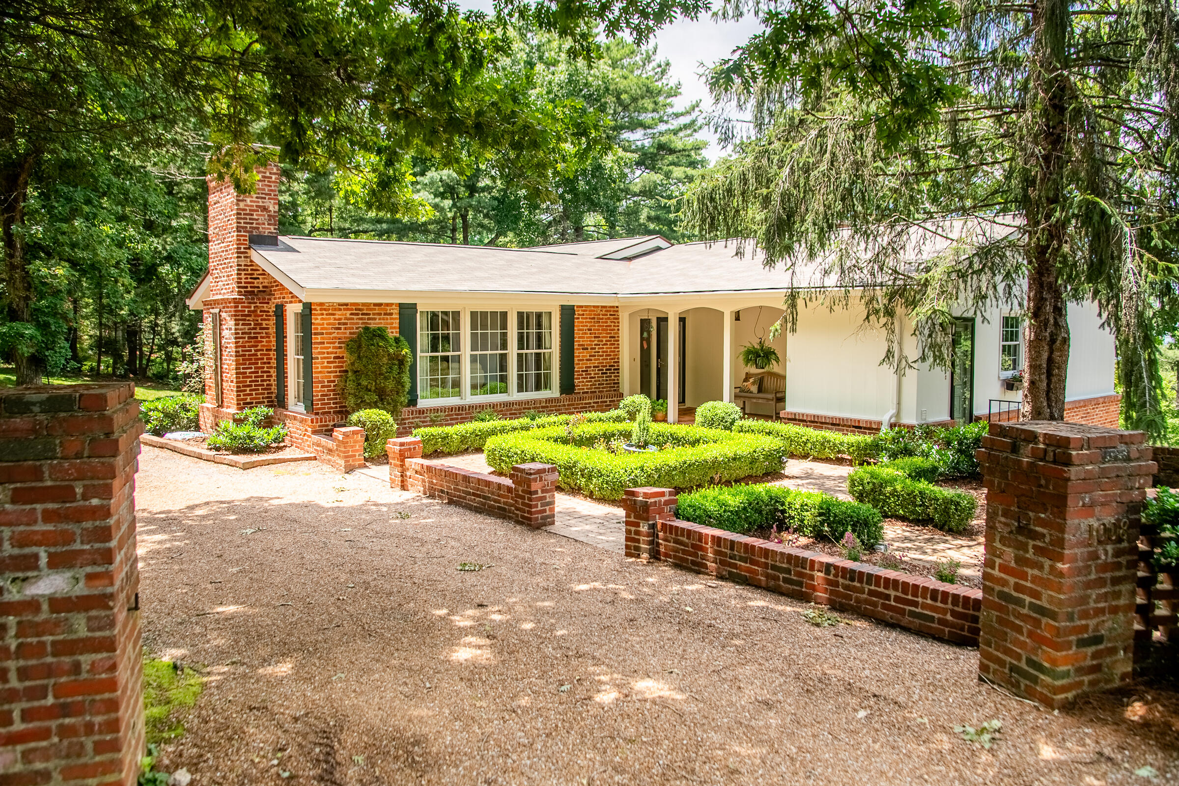 1008 Fort Stephenson Terrace
