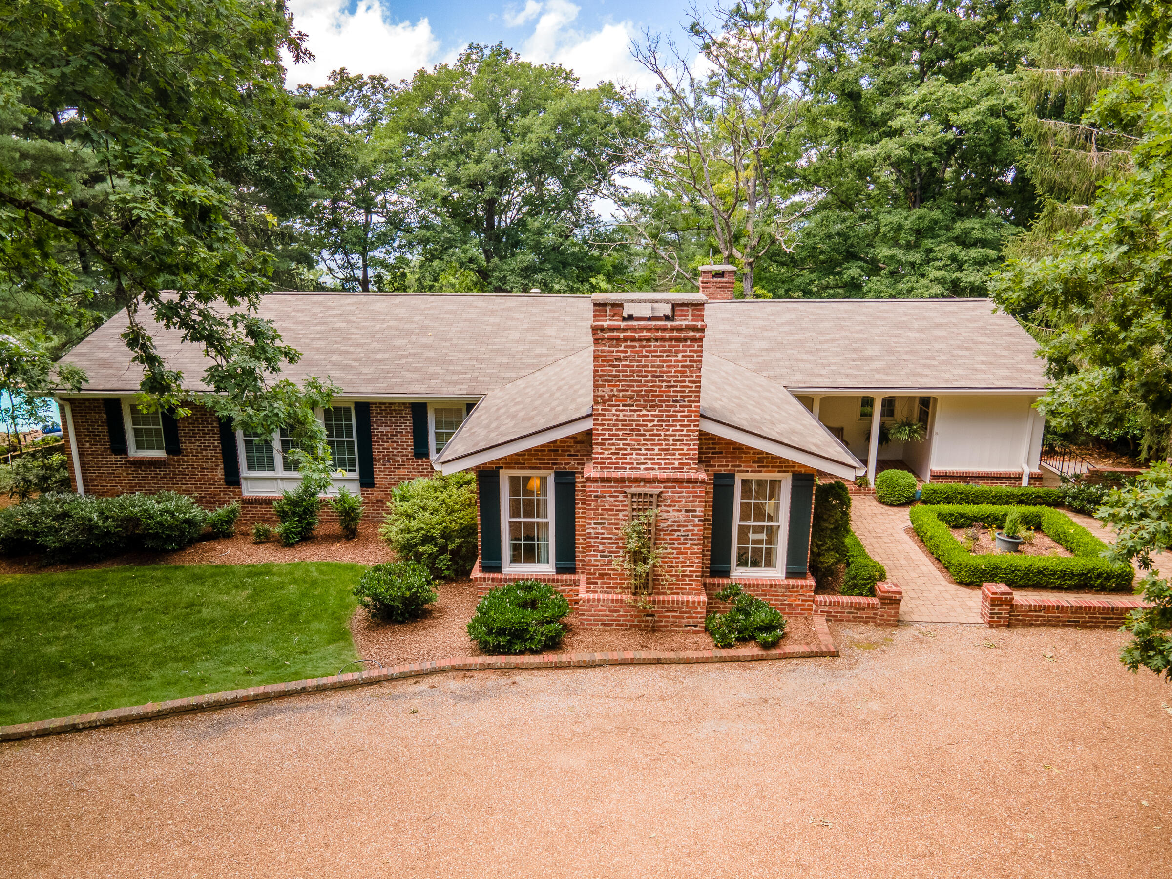 1008 Fort Stephenson Terrace