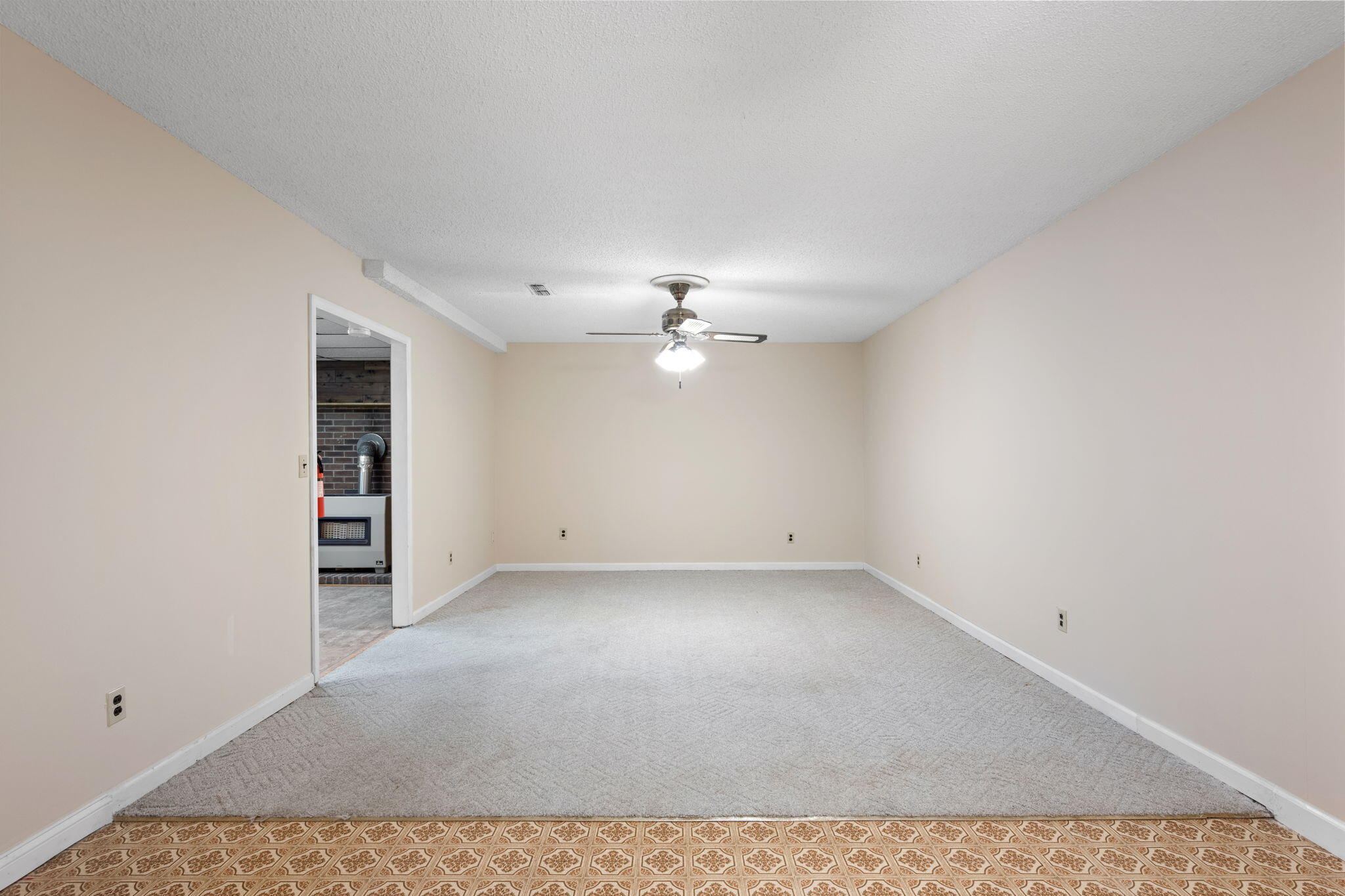 1636 Wendy Circle