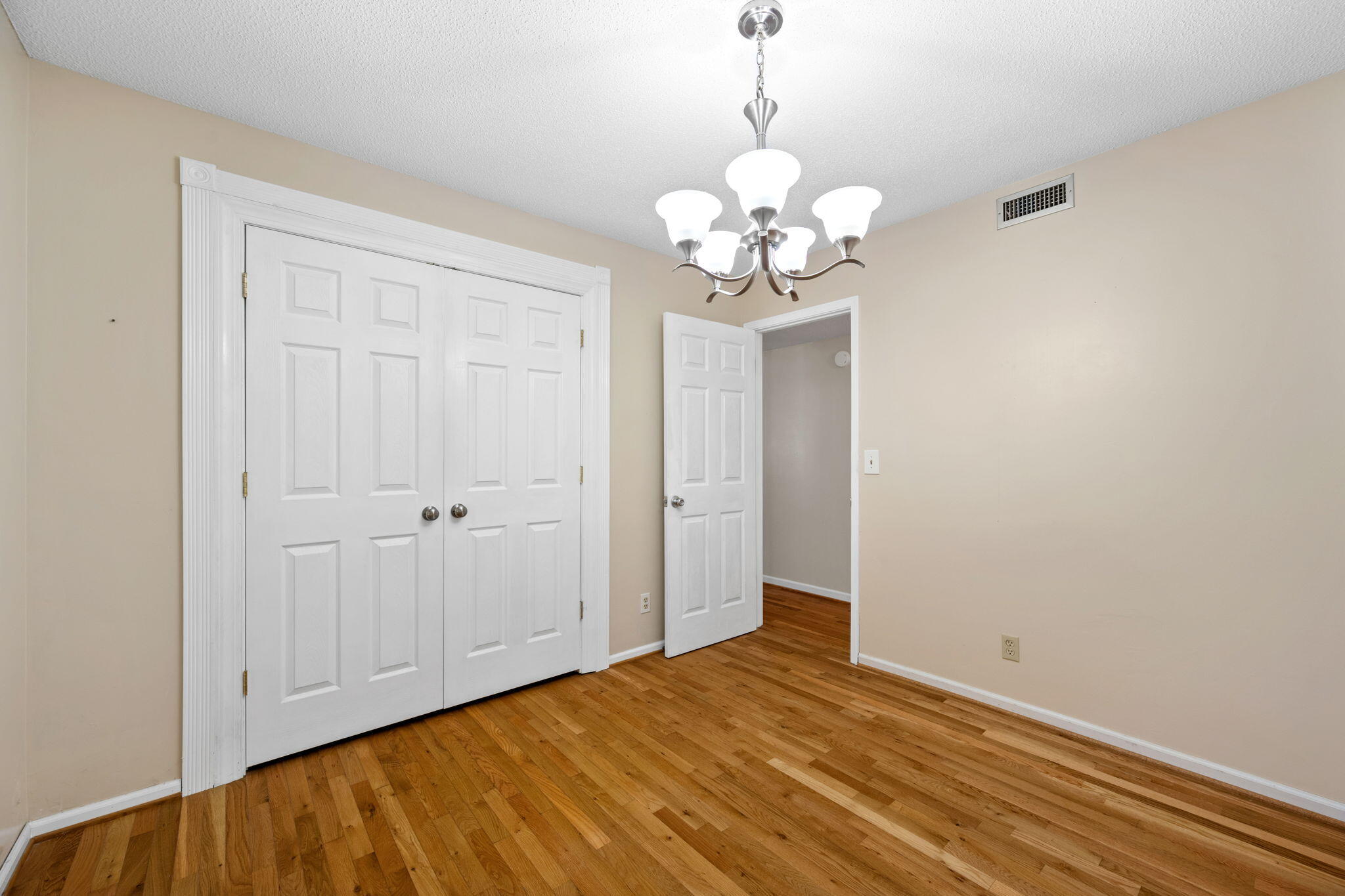1636 Wendy Circle