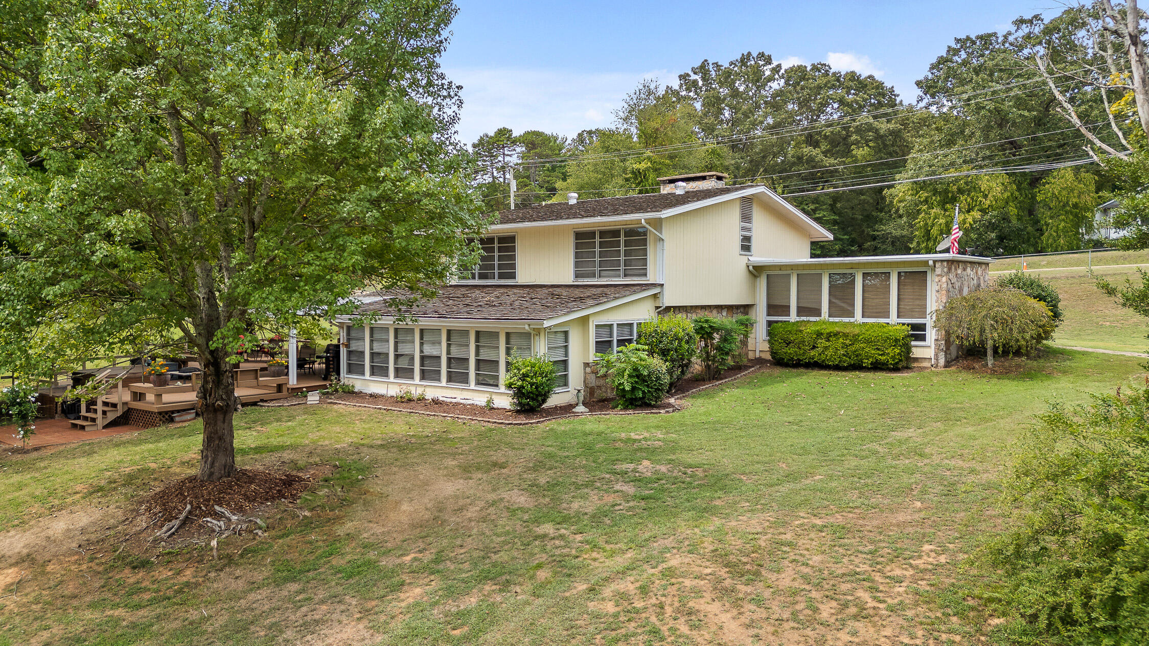 9245 Sunny Shore Lane