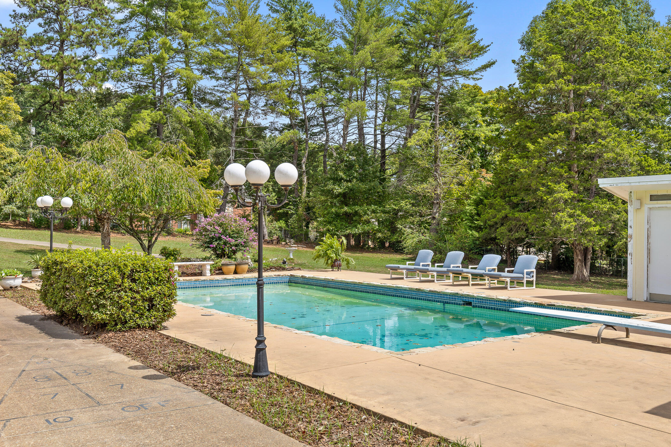 9245 Sunny Shore Lane