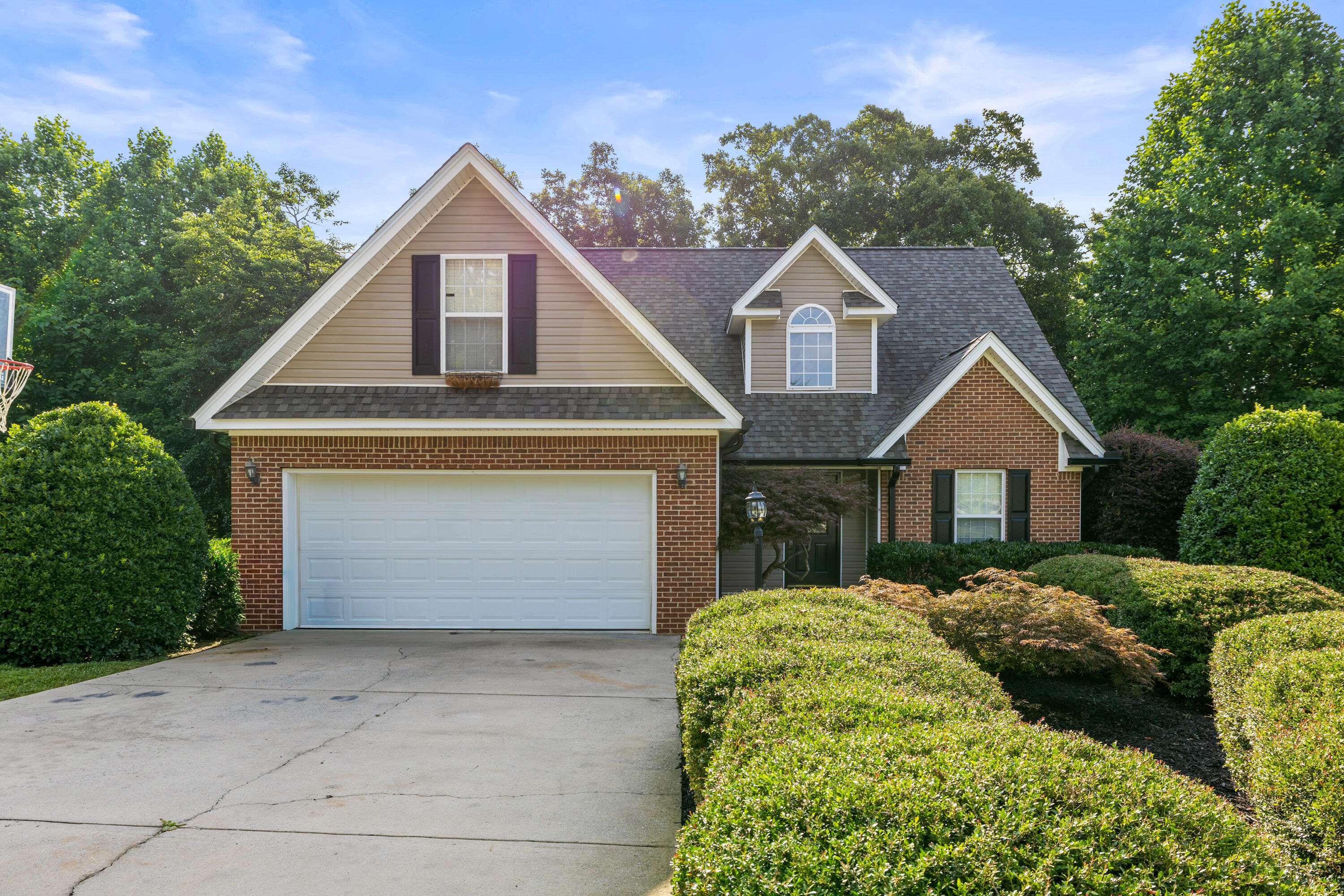 9108 Broad Leaf Lane